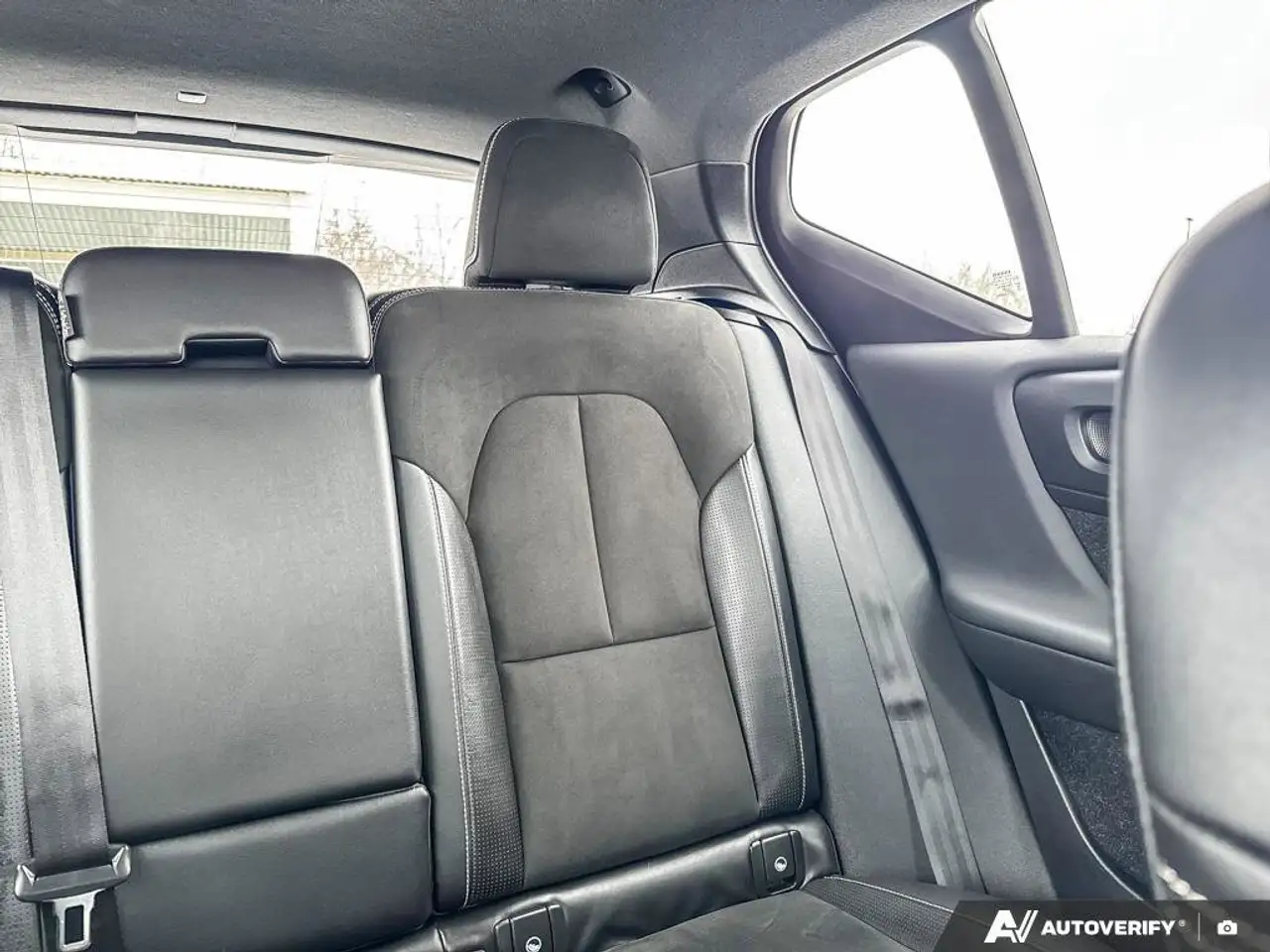 Volvo XC40 снимка Volvo XC40