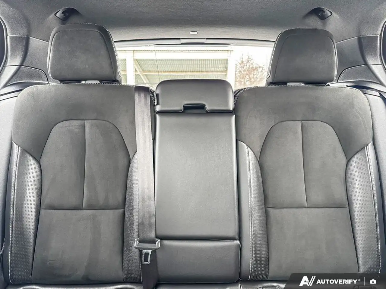 Volvo XC40 снимка Volvo XC40
