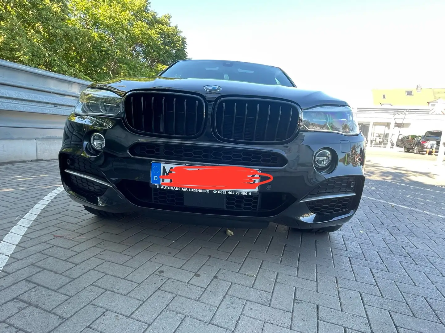 BMW X5 M Schwarz - 1