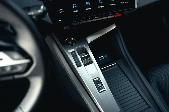 Peugeot 308 view 14