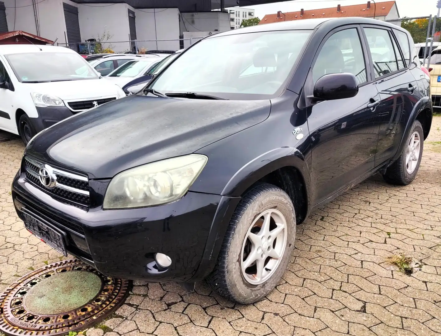 Toyota RAV 4 2.2 D-CAT Sol (Problem Dieselpumpe) Zwart - 1