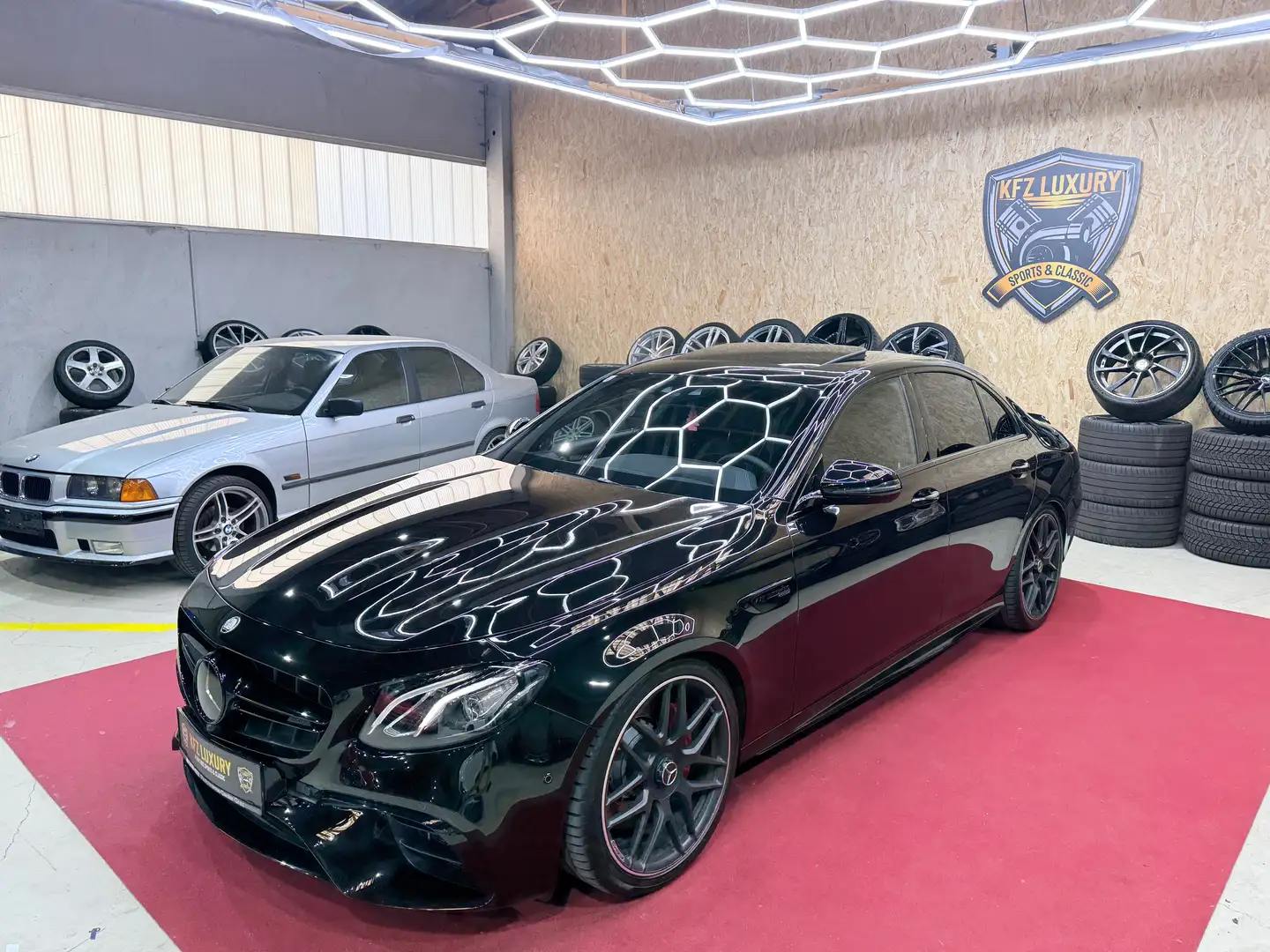 Mercedes-Benz E 63 AMG S AMG 4Matic+ *Capristo Titan Abgasanlage* Schwarz - 2
