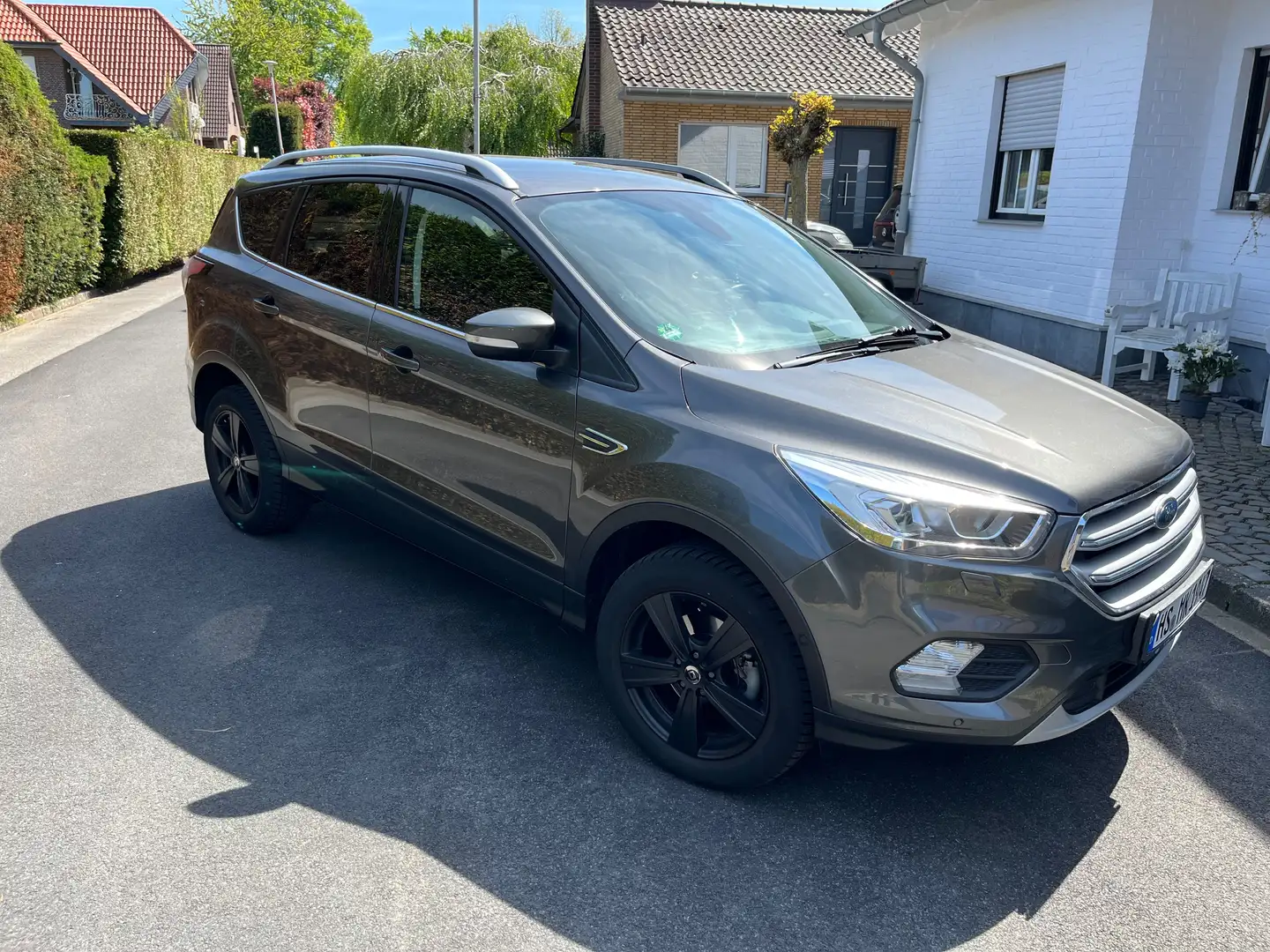 Ford Kuga Kuga 1.5 EcoBoost 2x4 Cool Grau - 2
