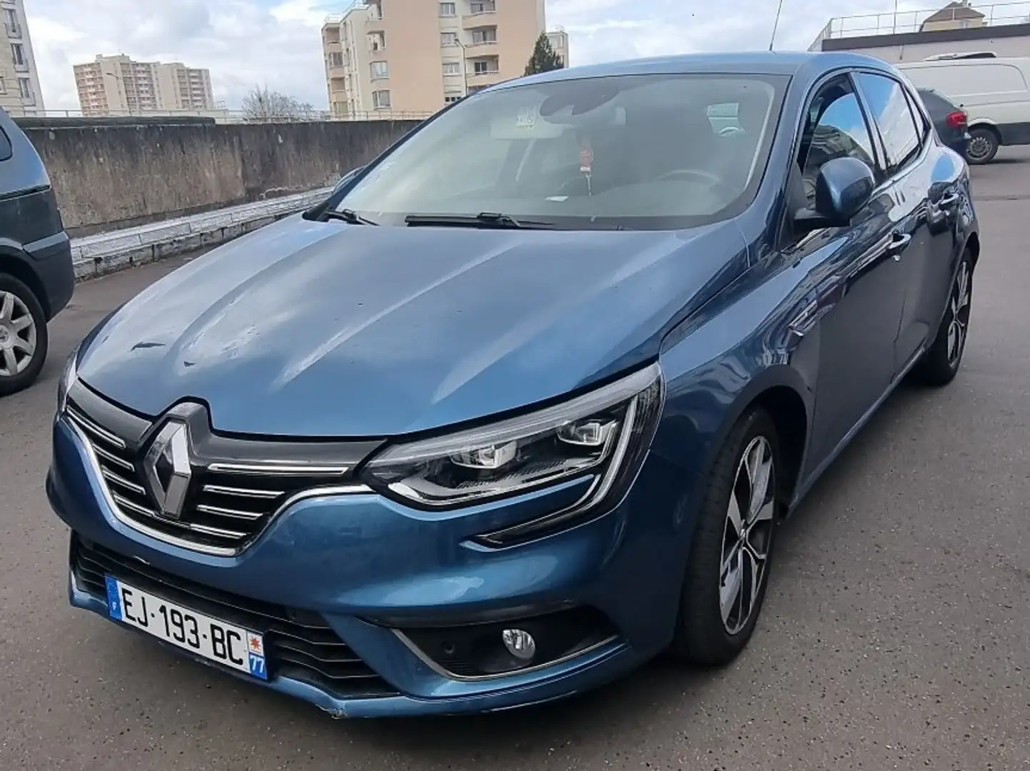 Renault Megane IV BERLINE 1.2 TCe 130 CV Energy Intens Limited B - 1
