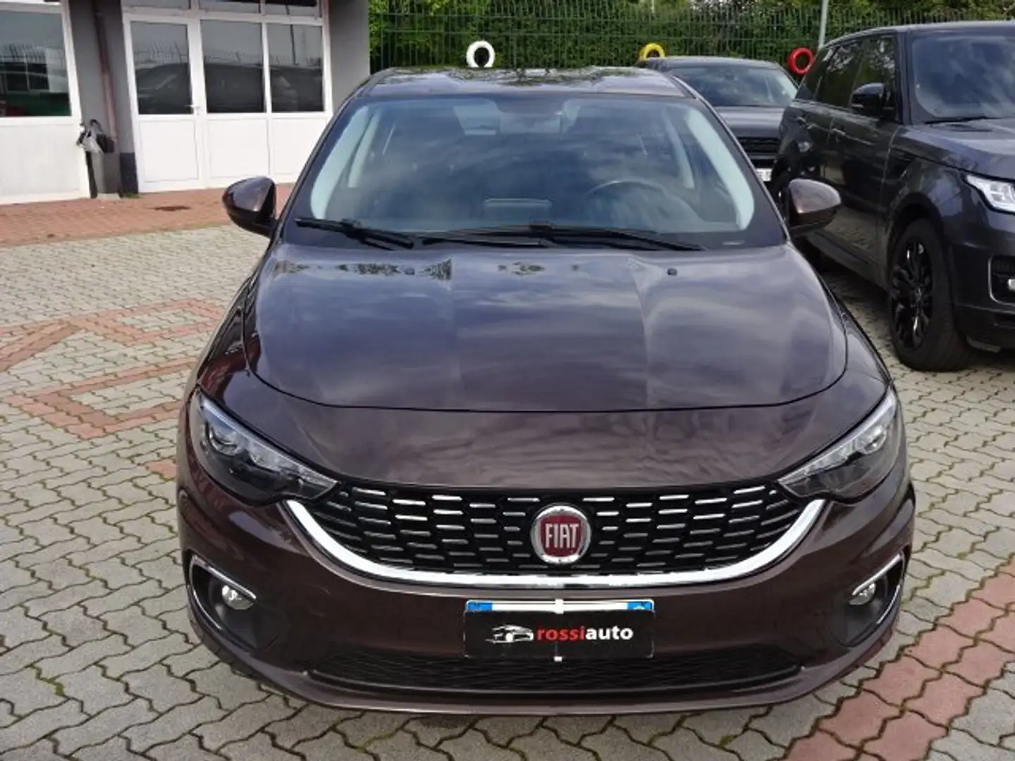 Fiat Tipo 5p 1.6 mjt Easy Business Marrón - 2