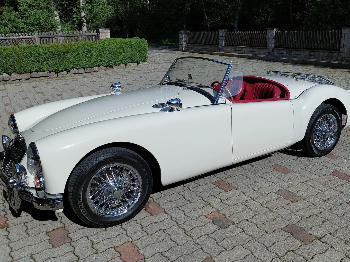 MG MGA Seater Bílá - 2