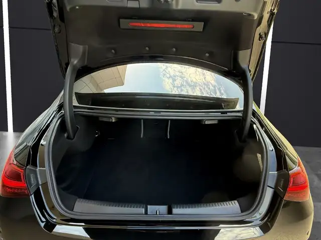Mercedes-Benz Cla view 14