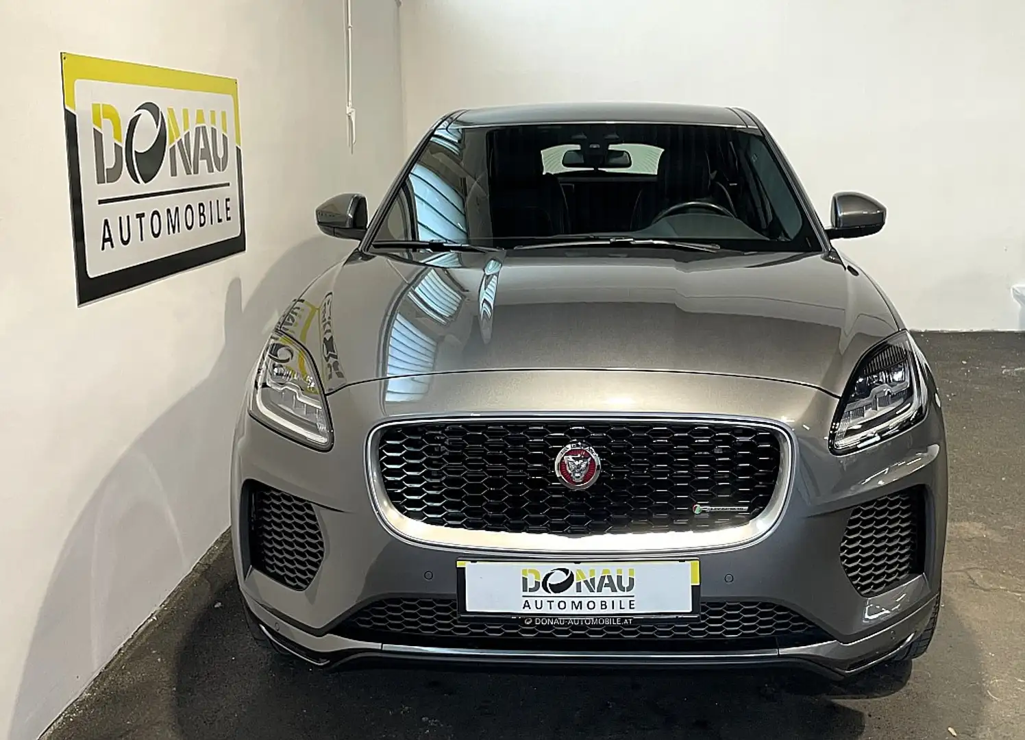 Jaguar E-Pace 2.0DI4 D150 R-Dynamic * 20" * LED * Cam * Erstb... Gris - 2