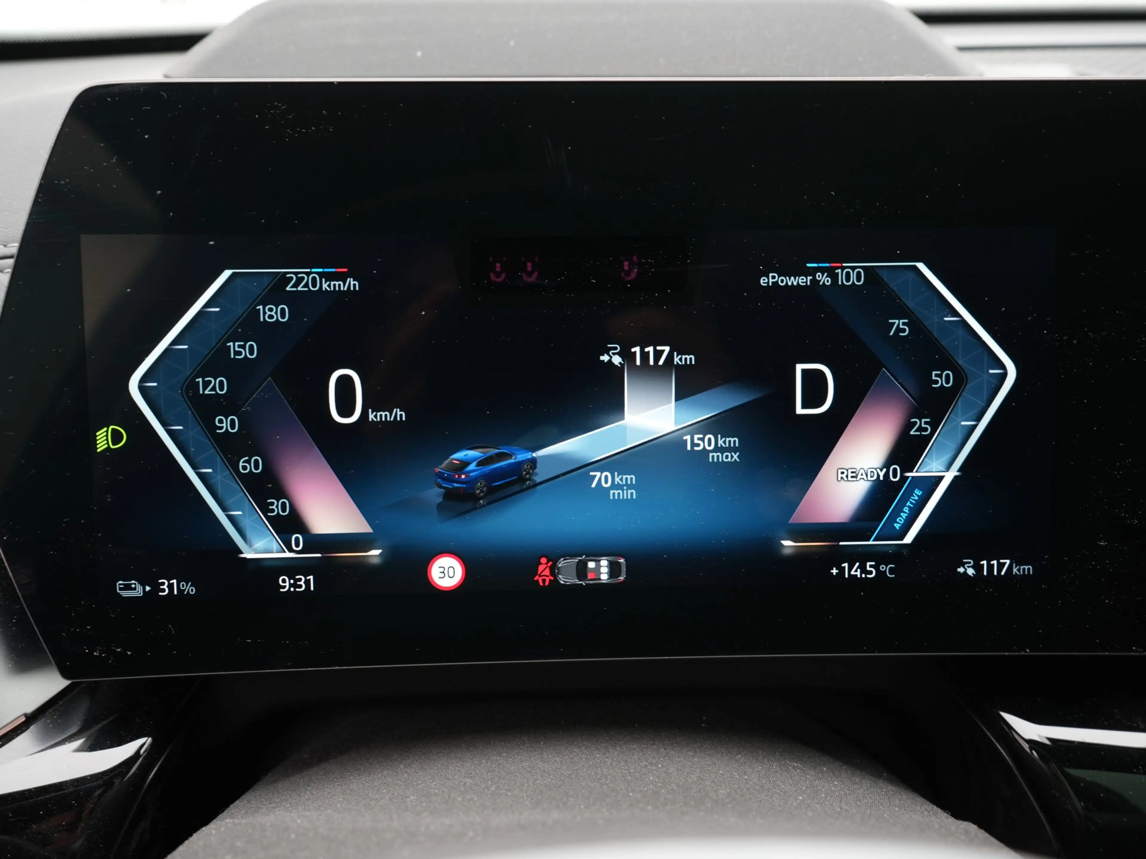 BMW iX2 eDrive20 67 kWh SoH 100% — photo 3