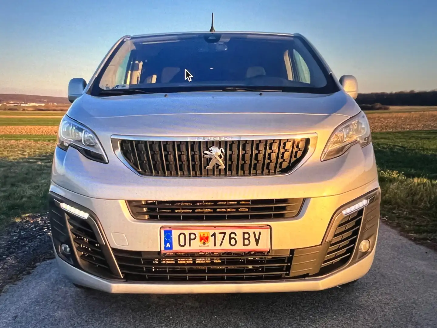 Peugeot Traveller Traveller Active L3 BlueHDI 180 S Silber - 1