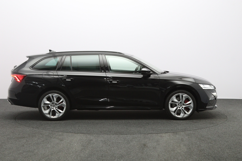 Skoda Octavia Combi 1.4 TSI RS 245 PK iV PHEV Business, Trekhaak — photo 13