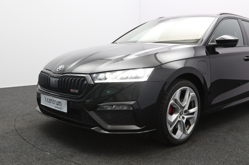 Skoda Octavia Combi 1.4 TSI RS 245 PK iV PHEV Business, Trekhaak — photo 17