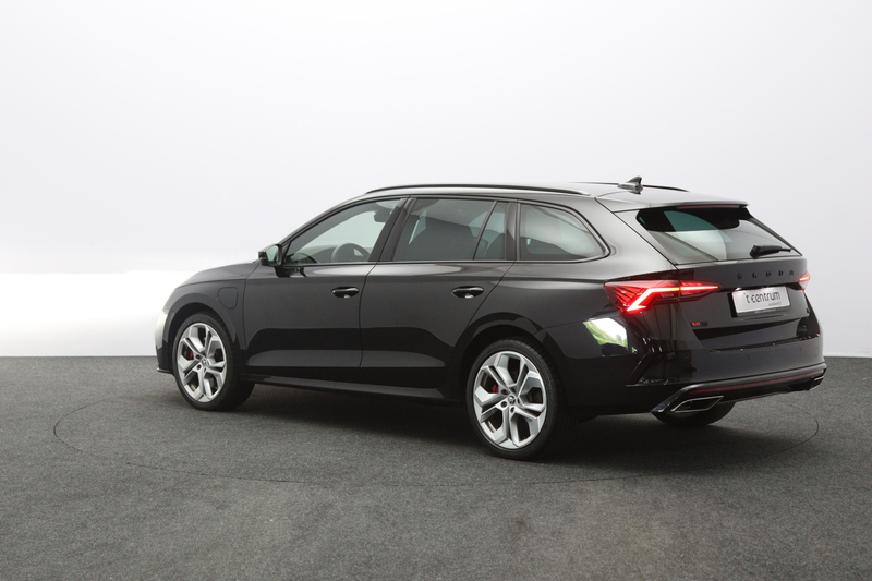 Skoda Octavia Combi 1.4 TSI RS 245 PK iV PHEV Business, Trekhaak — photo 10