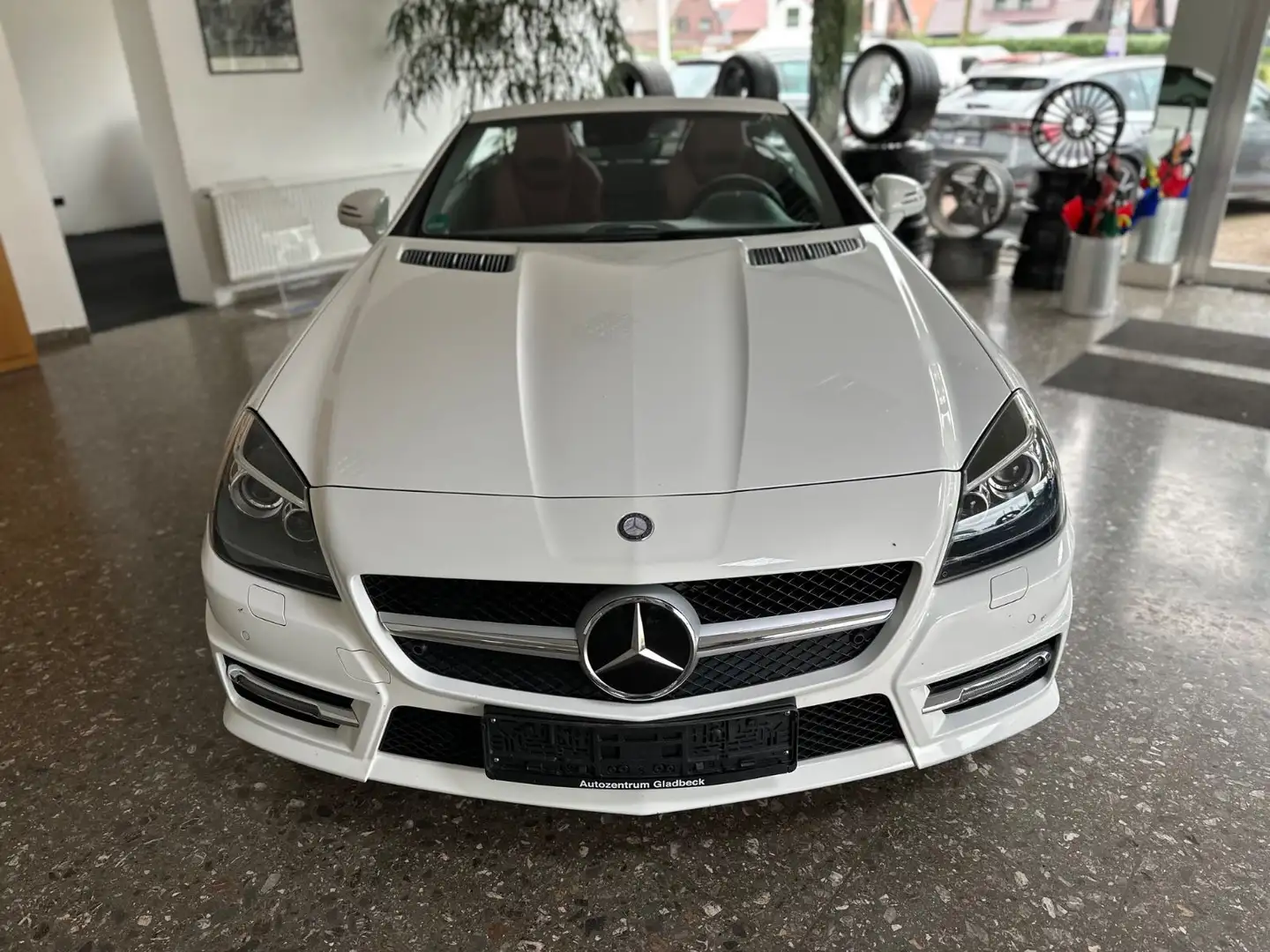 Mercedes-Benz SLK 200 BlueEfficiency*AMG*TOP*GARANTIE Weiß - 2