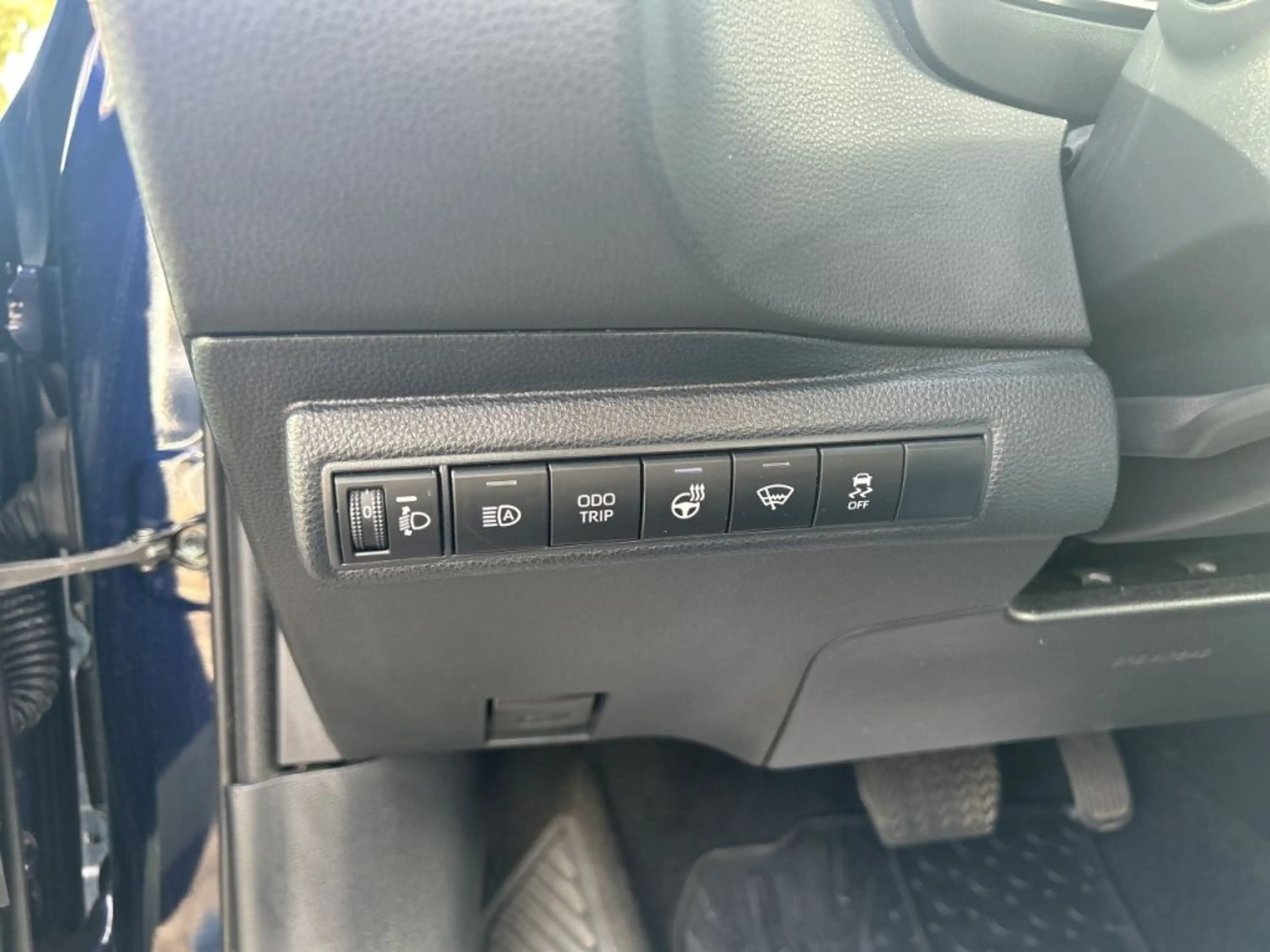Toyota Corolla 2.0 Hybrid Touring Sports Team Deutschland — photo 18