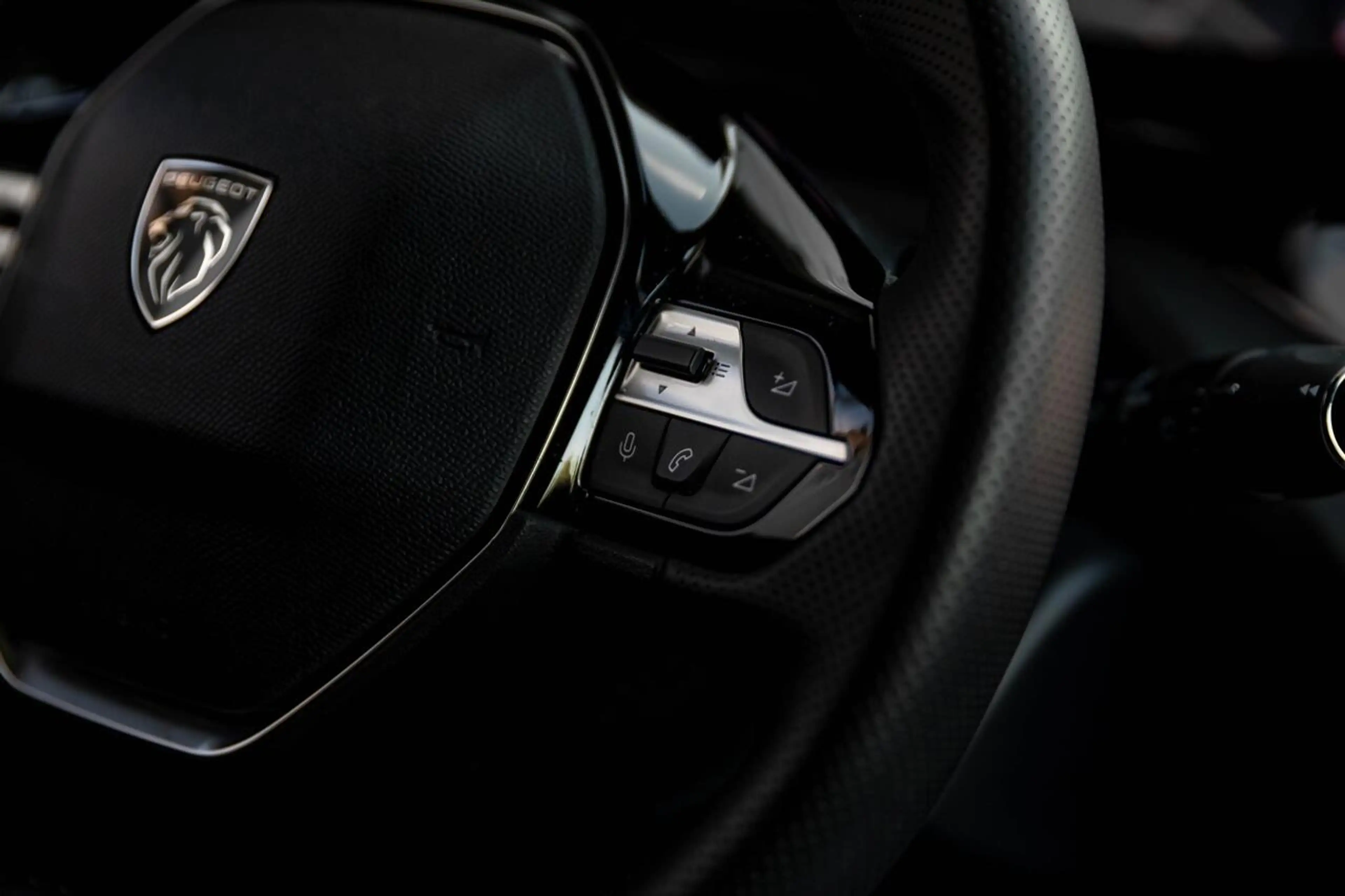 Peugeot 408 GT | Hybrid 145 PK | 360° Camera | Navi | Elekt... — photo 11