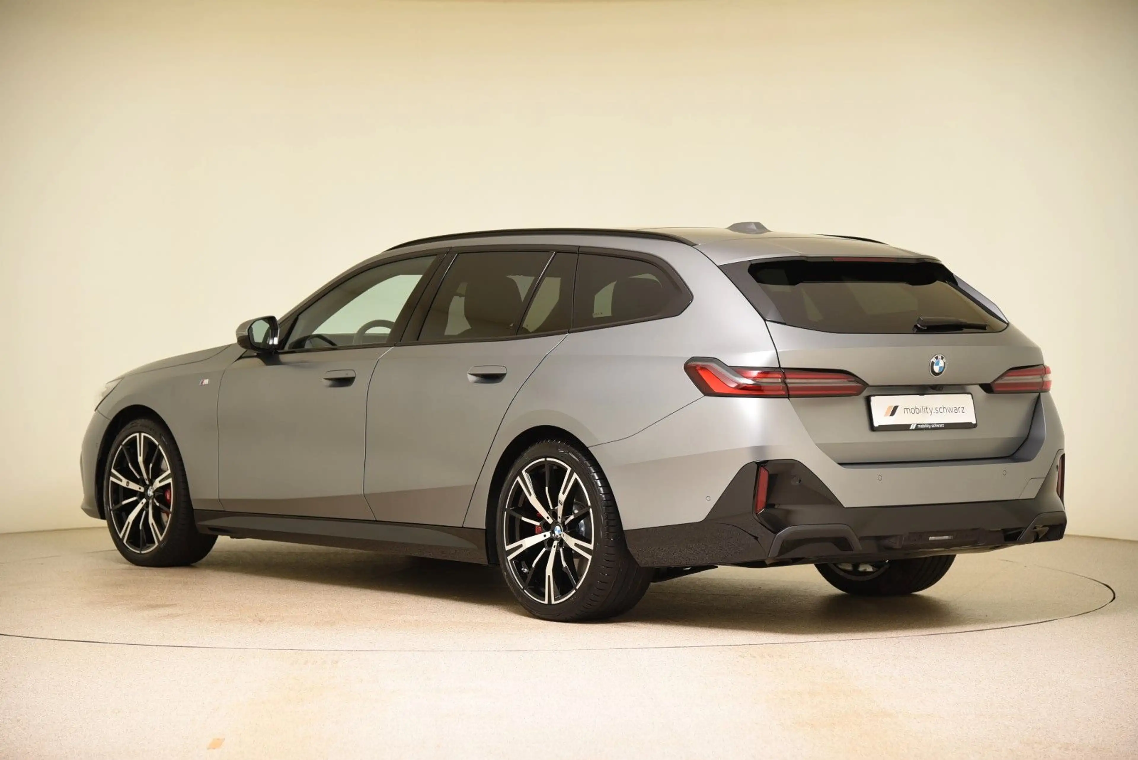 BMW 540 d xDrive Touring M Sport Pro ACC HUD H&K LED — photo 2