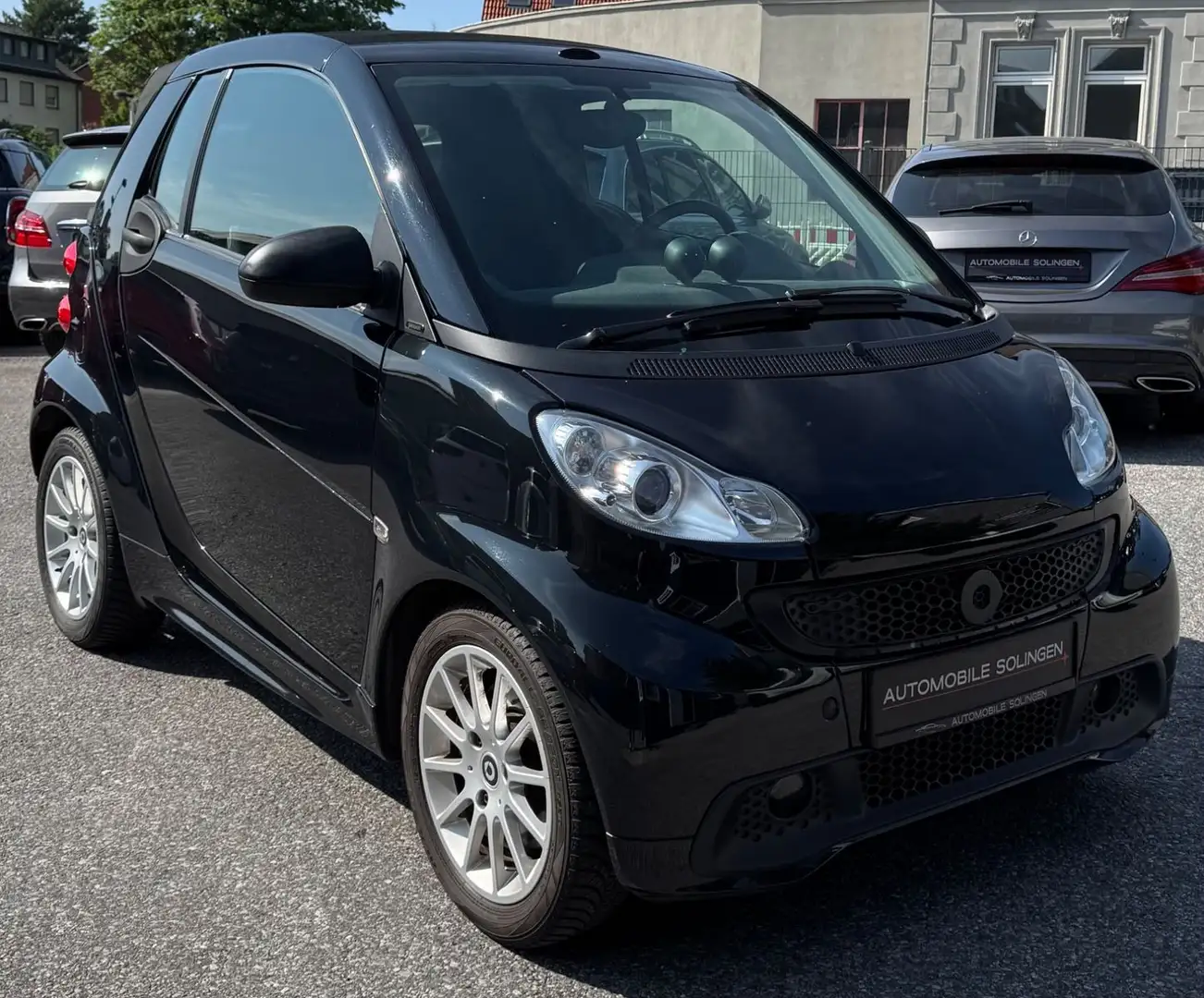 smart forTwo cabrio MHD AUT+ALLWETTER+KLIMA+SHZ+ZV+ Schwarz - 2