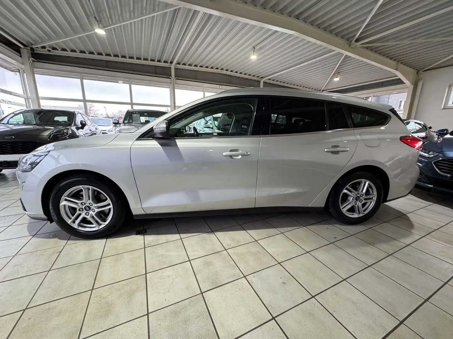 Ford Focus Turnier Cool & Connect/LED/NAVI/ALU/CAM Argent - 2