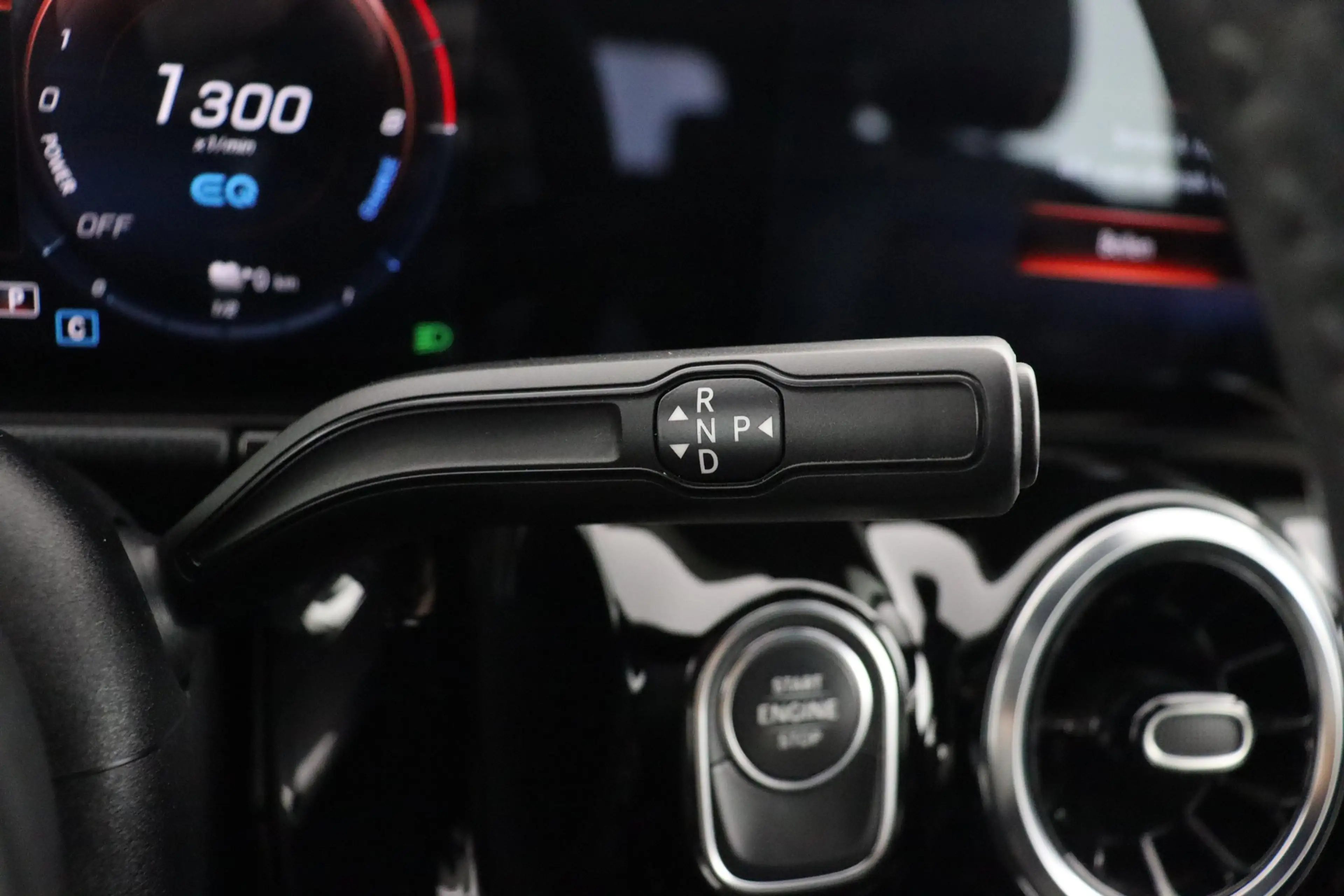 Mercedes-Benz GLA 250 e BUS.SOLUTION iA 8G-DCT + GPS + CARPLAY + CAMERA — photo 12