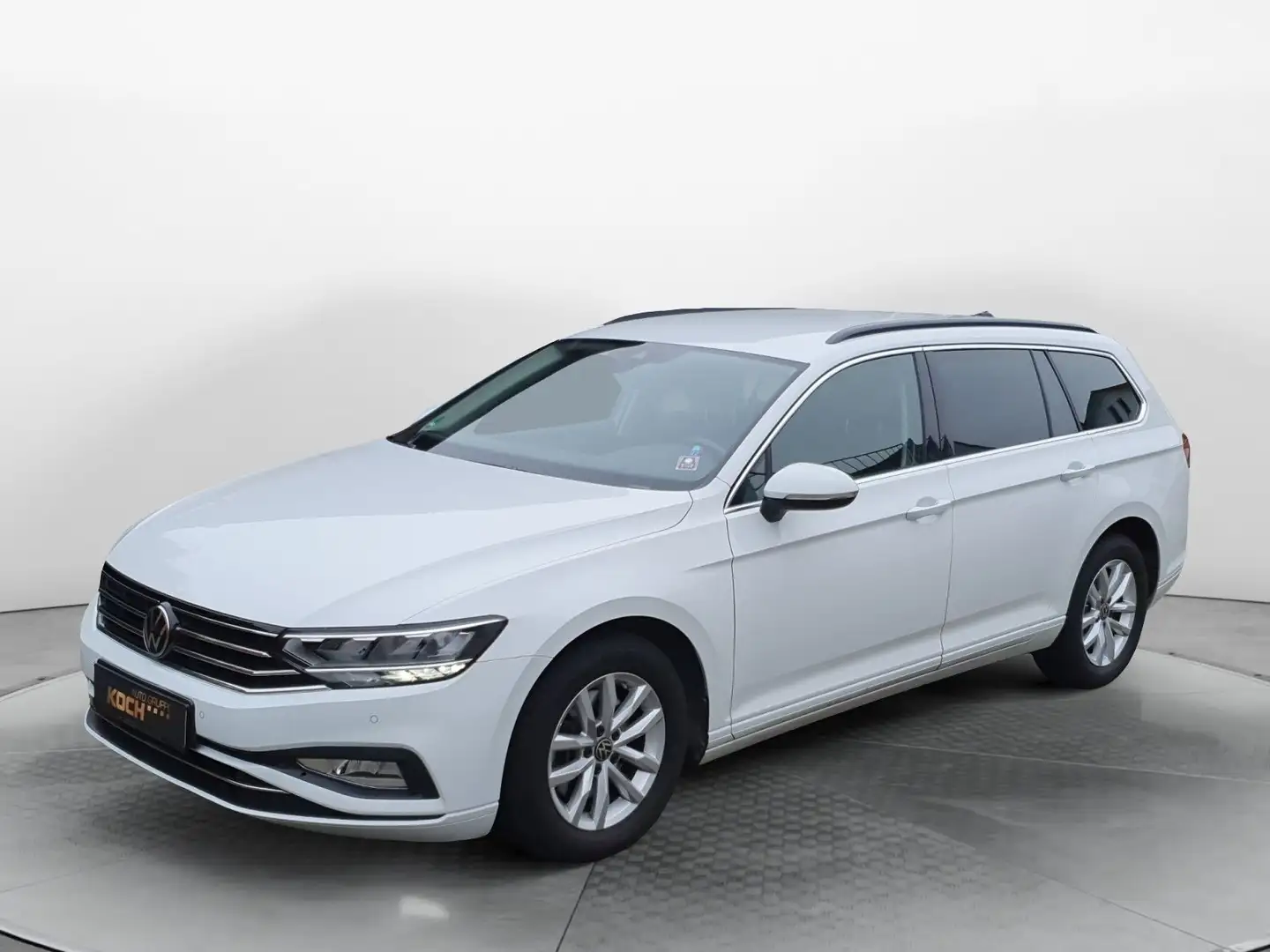 Volkswagen Passat Variant 1.5TSI Business DSG Navi AHK LED Wit - 2