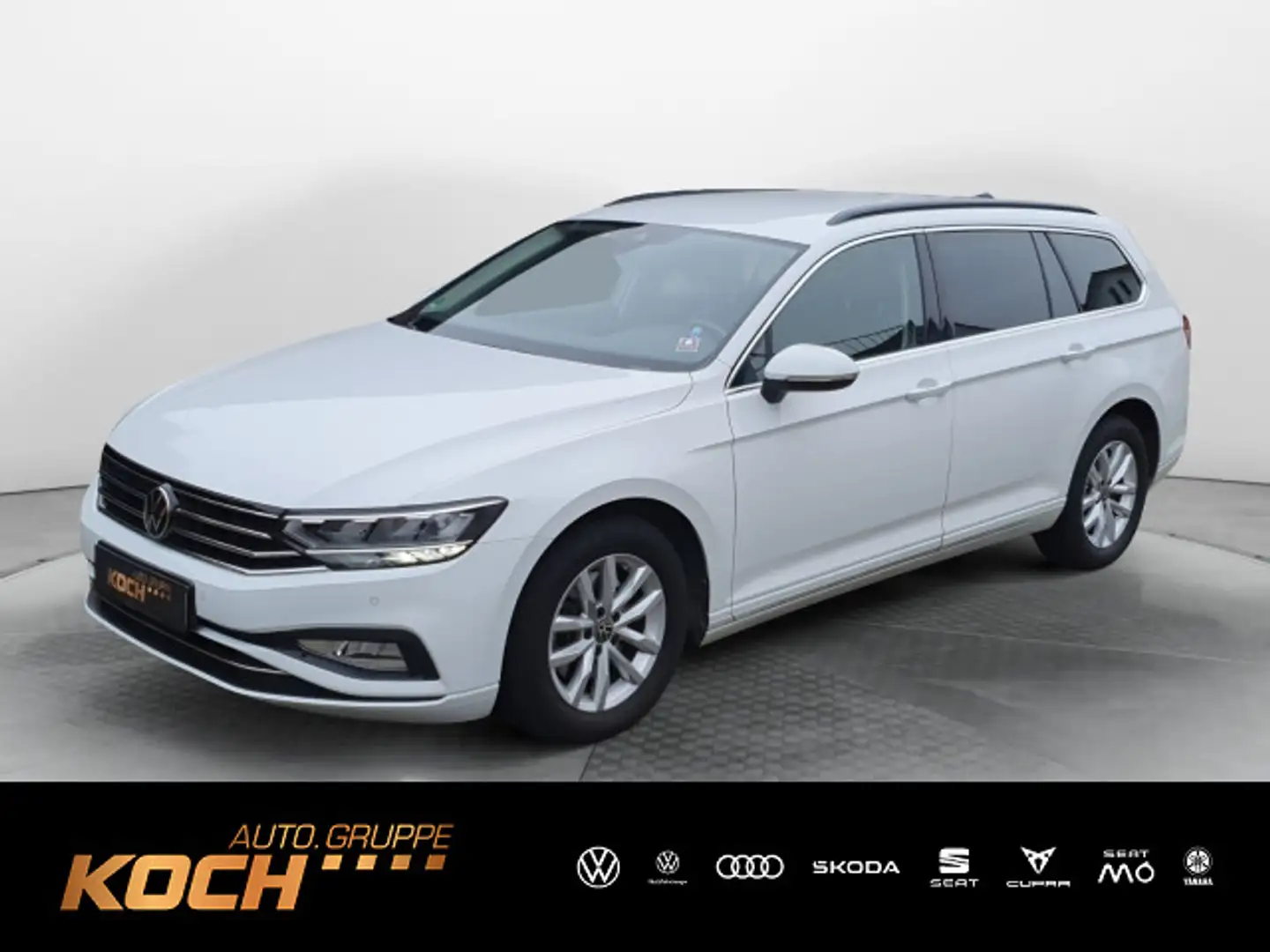 Volkswagen Passat Variant 1.5TSI Business DSG Navi AHK LED Wit - 1