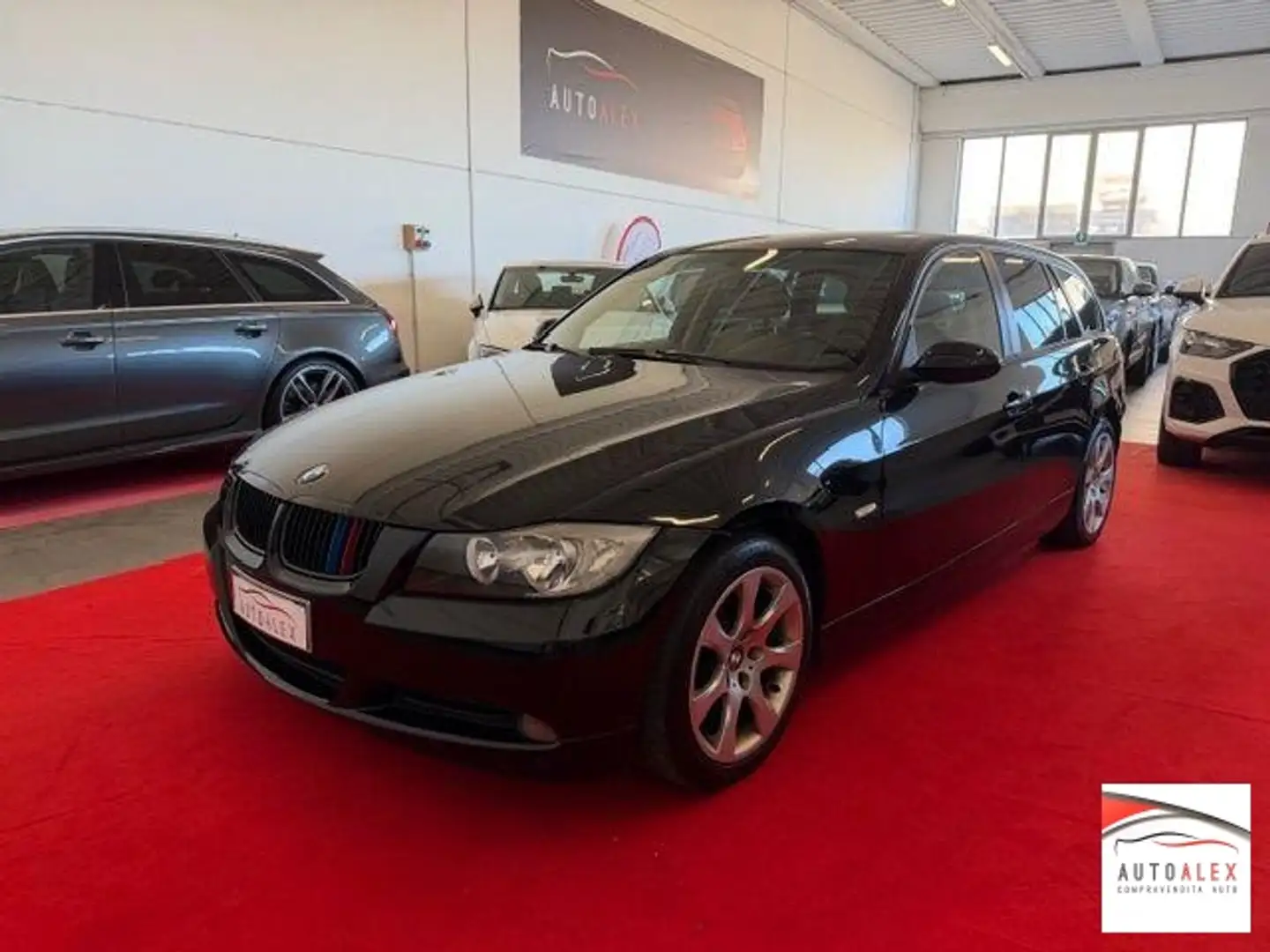 BMW 320 320d Touring Msport Schwarz - 1