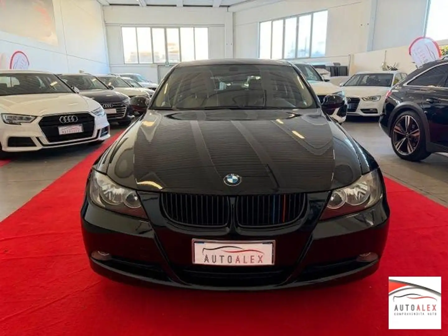 BMW 320 320d Touring Msport Schwarz - 2