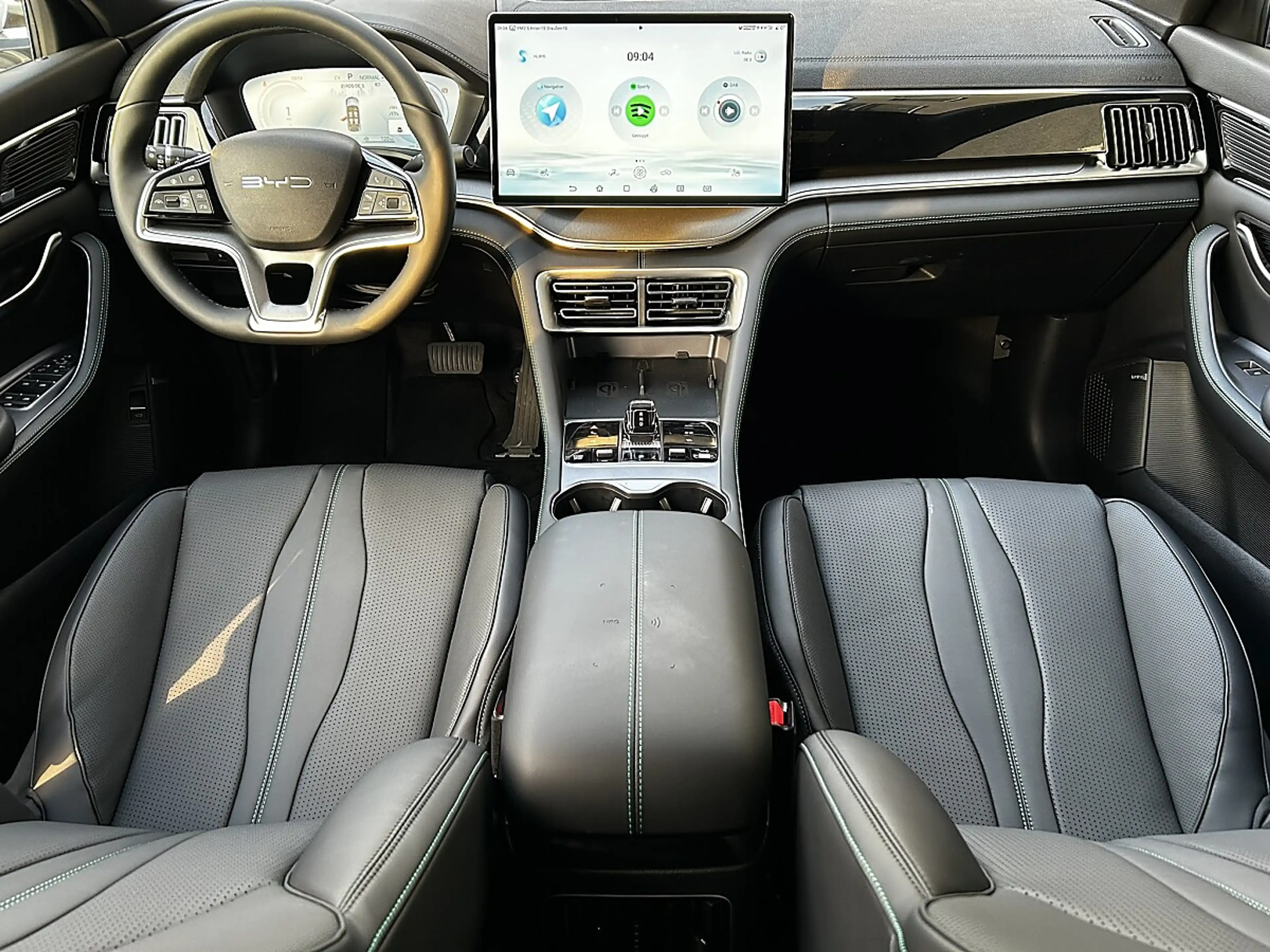BYD Seal U DM-i PHEV 18,3kWh AWD Design LEASING AKTION — photo 9