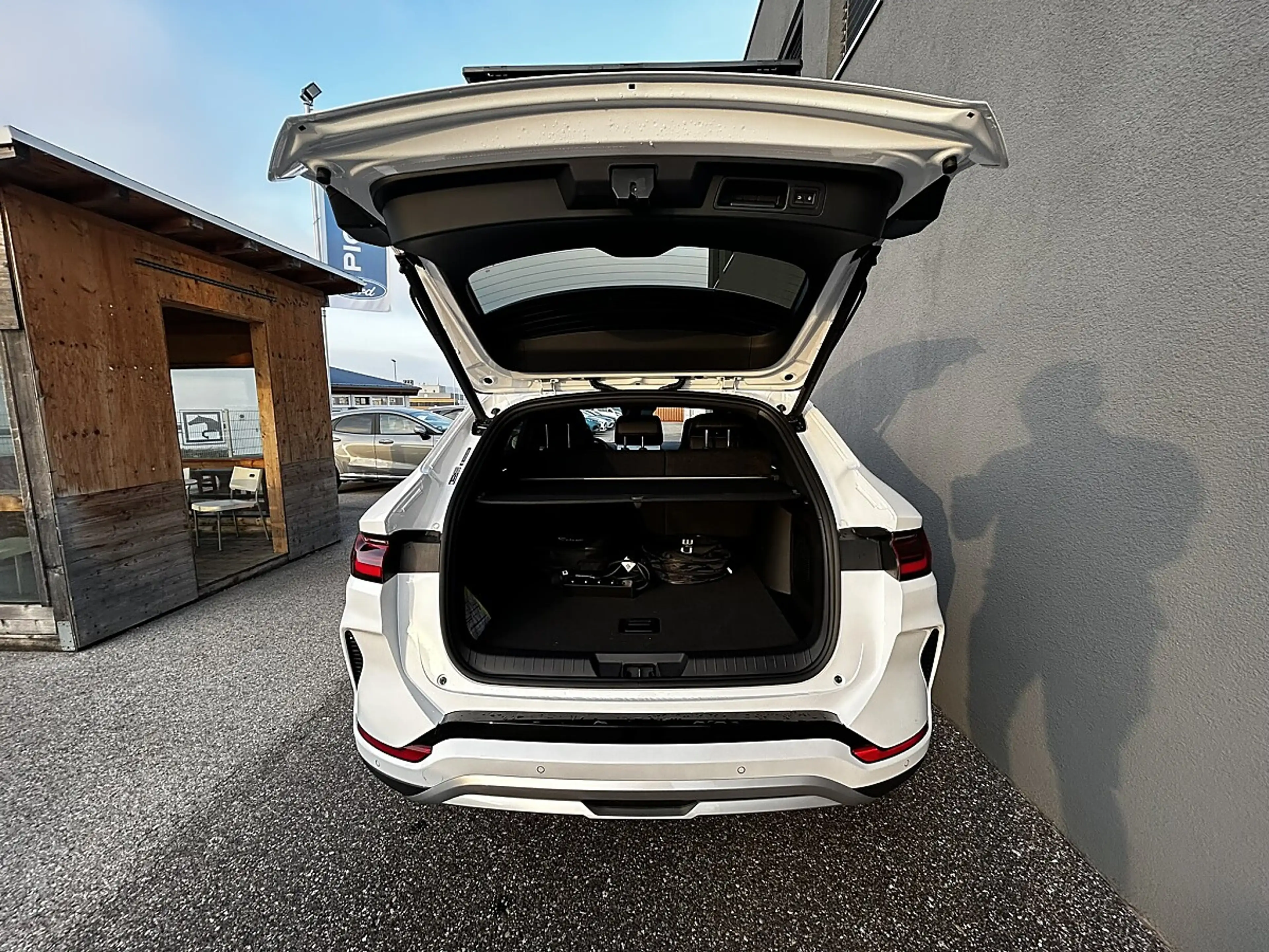 BYD Seal U DM-i PHEV 18,3kWh AWD Design LEASING AKTION — photo 15