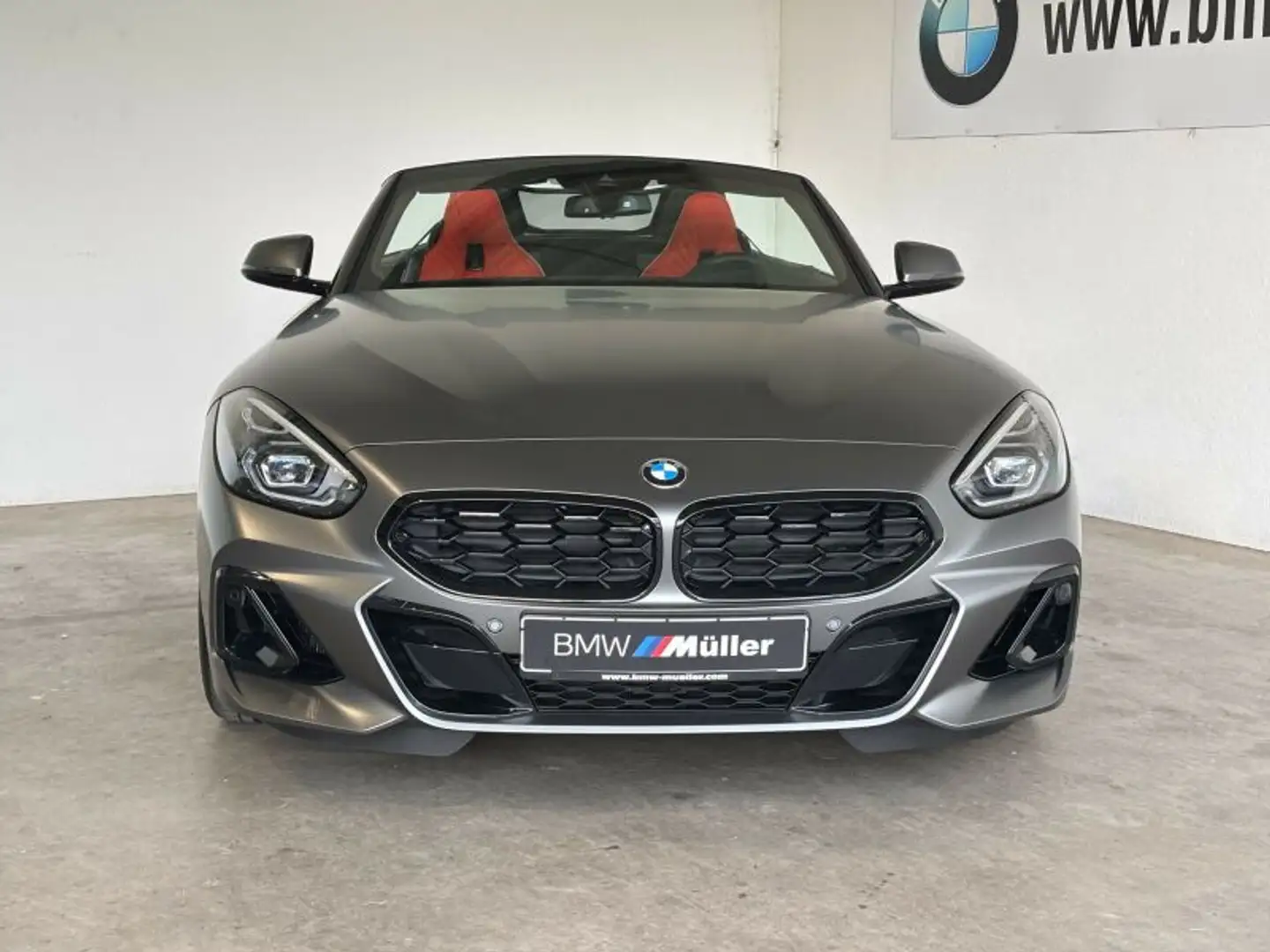 BMW 520 Z4 M40i siva - 2