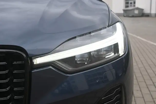 Volvo XC60 view 10