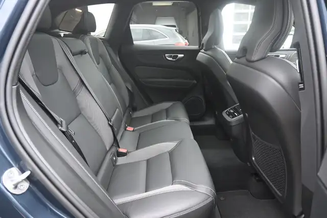 Volvo XC60 view 15