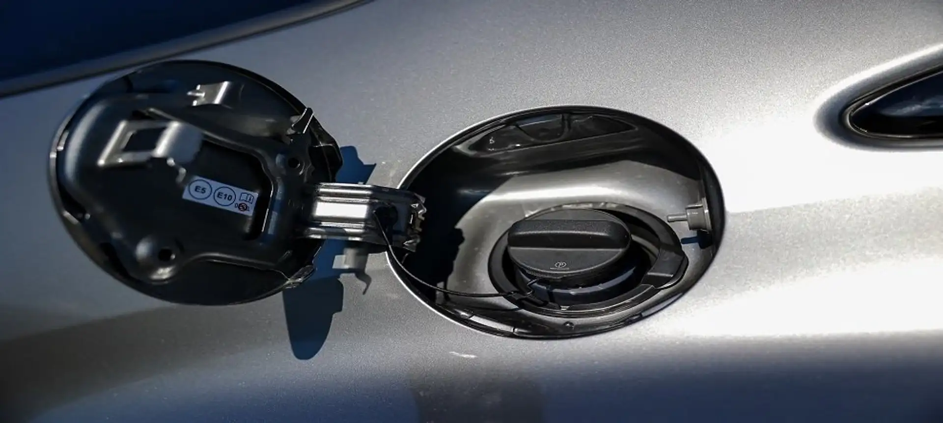 Toyota Yaris Yaris 5p 1.8 ts Navy Nero - 1