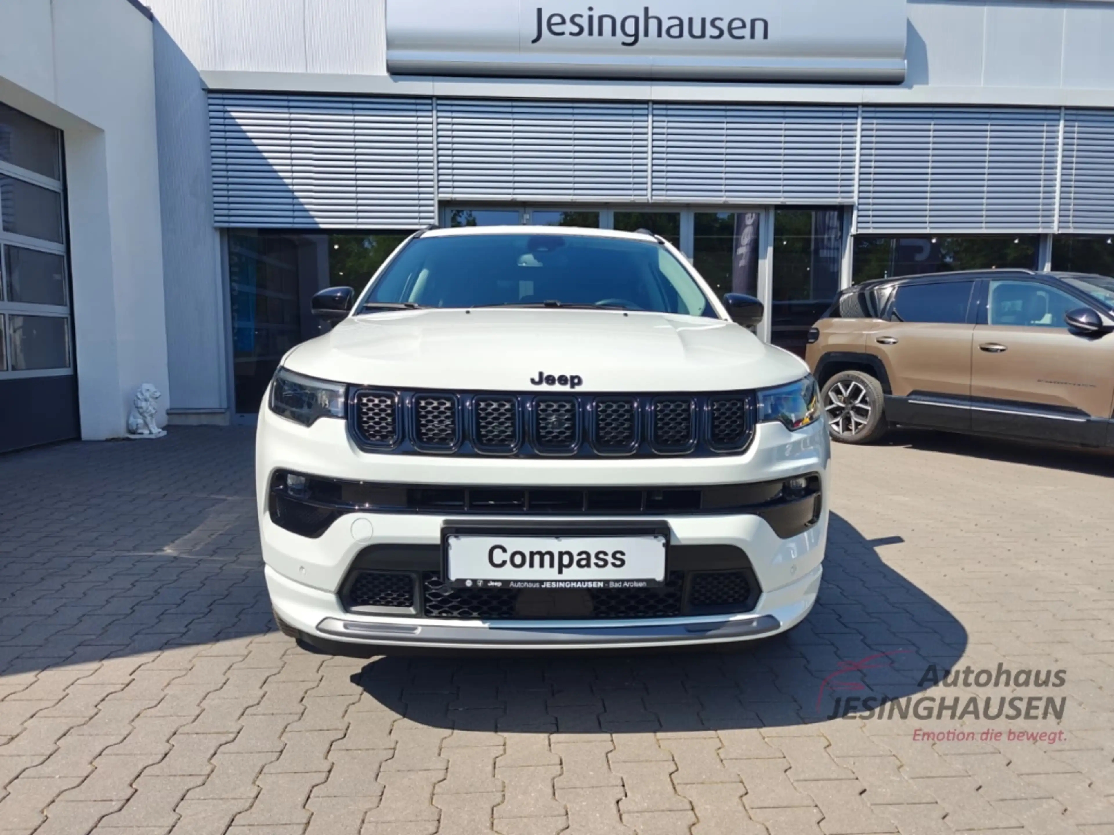 Jeep Compass e-Hybrid+WinterP.+LED+ Apple CarPlay+Android Auto+ — photo 2