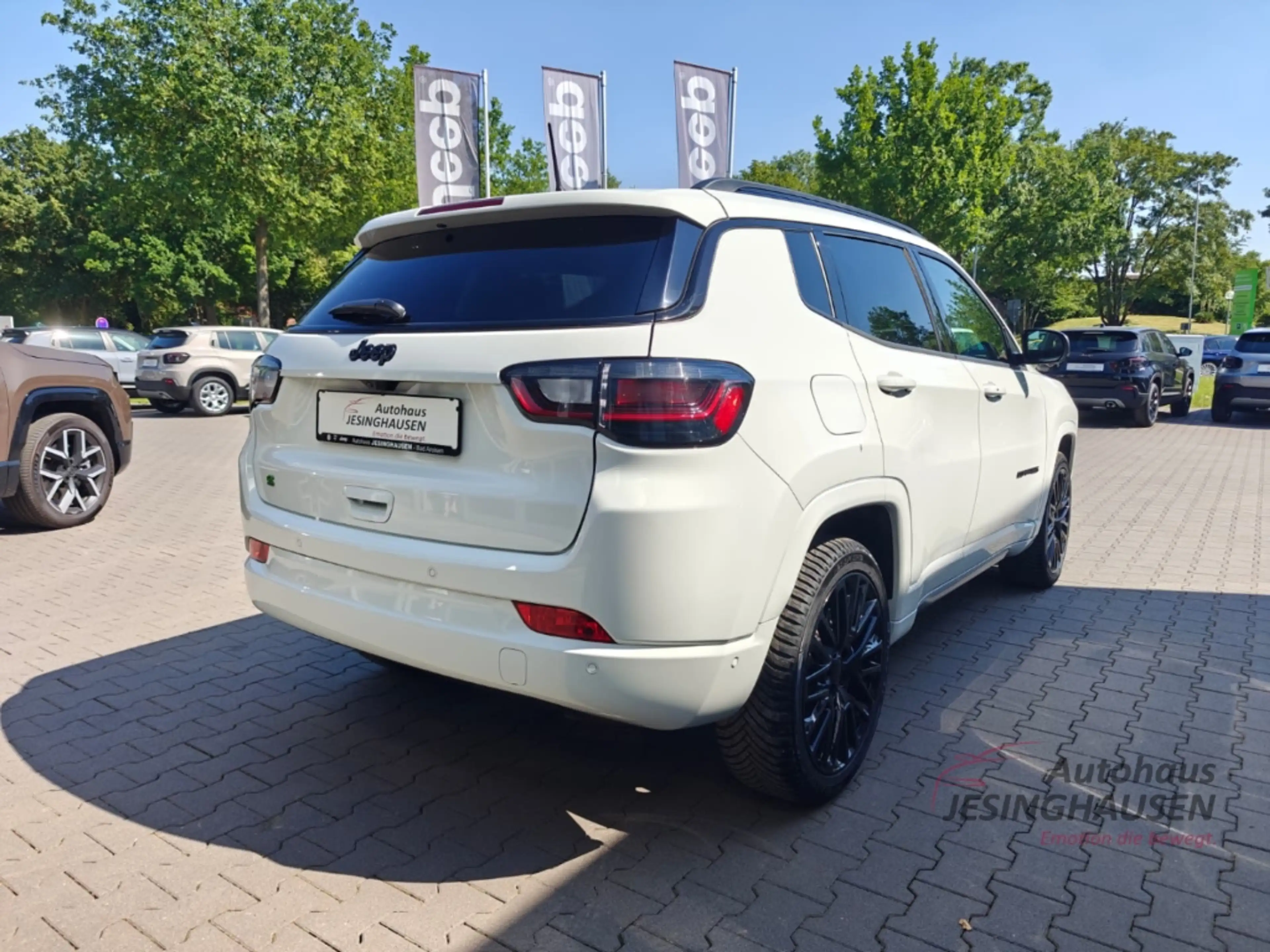 Jeep Compass e-Hybrid+WinterP.+LED+ Apple CarPlay+Android Auto+ — photo 5