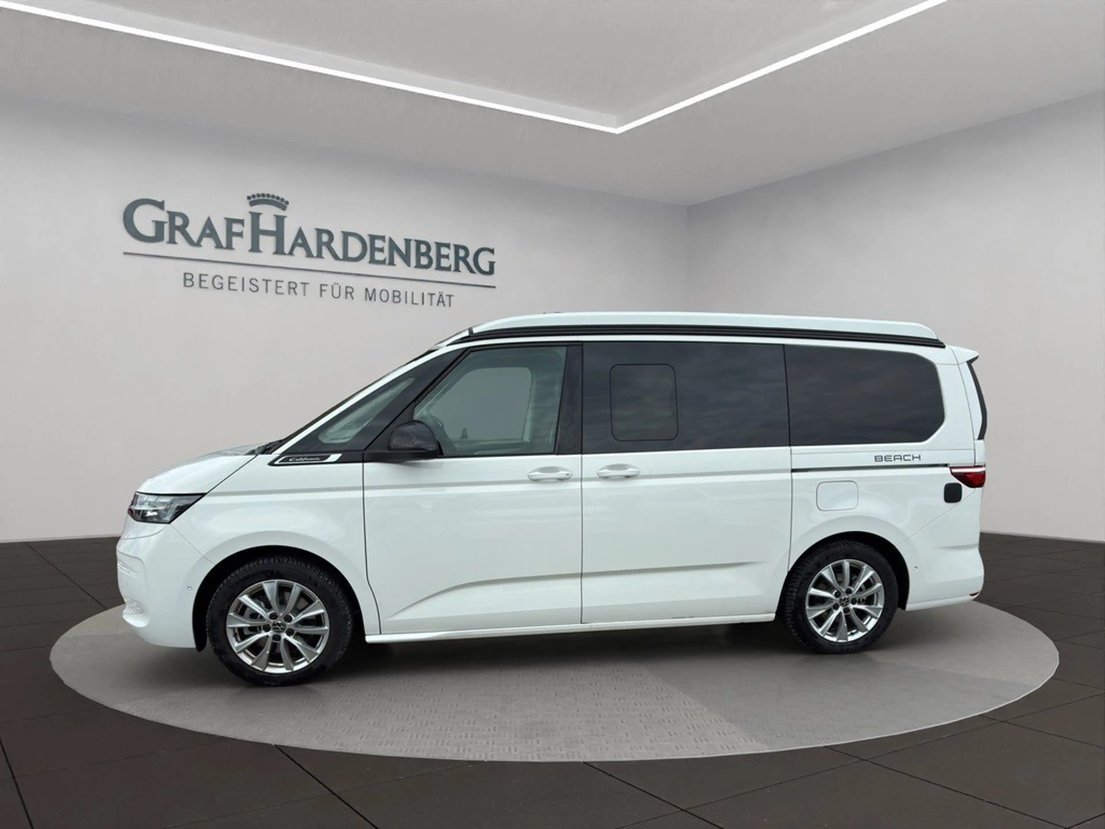 Volkswagen T7 California Beach Tour 1.5 eHybrid 4Motion DSG — photo 2