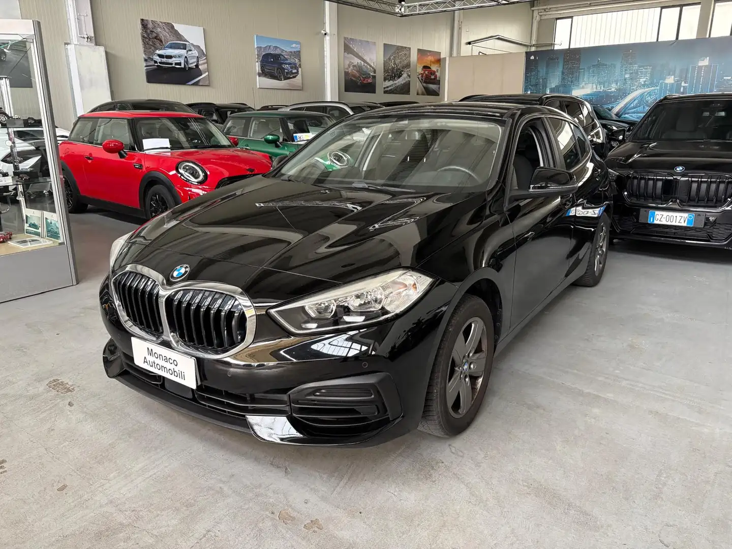 BMW 116 Serie 1 F40 116i Business Advantage auto Schwarz - 1