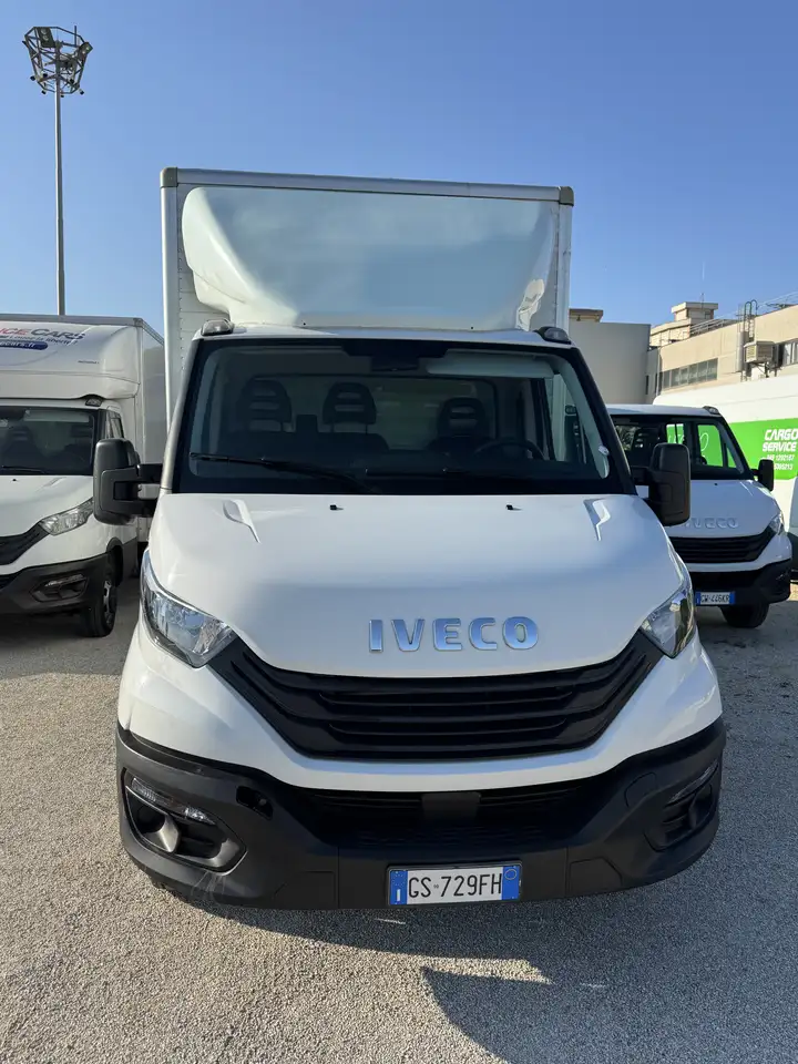 Iveco Daily 2024 — фото 11