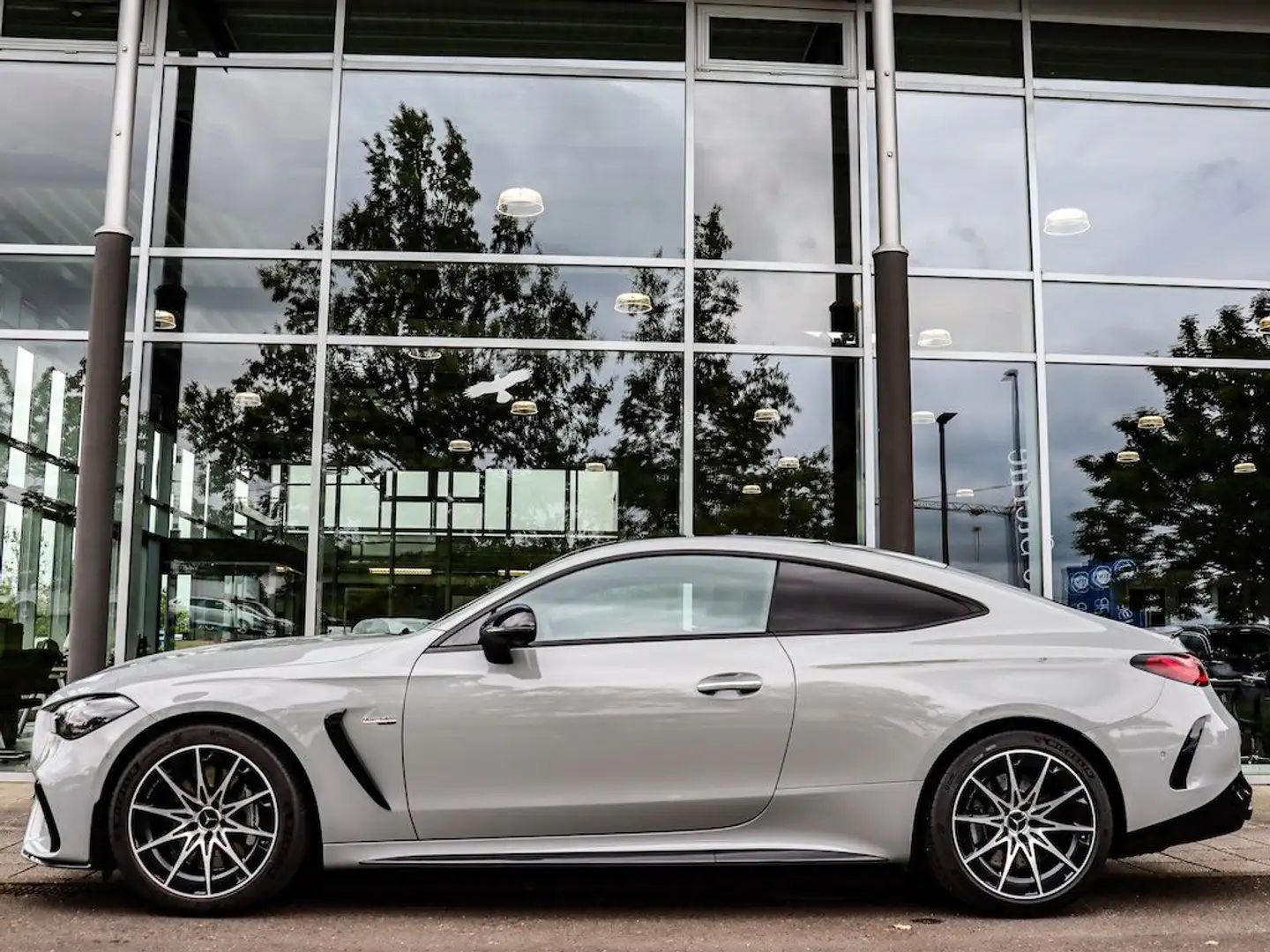 Mercedes-Benz CLE 53 AMG 4M+ Coupé Premium-Plus/Fahrassi/Pano Grau - 2