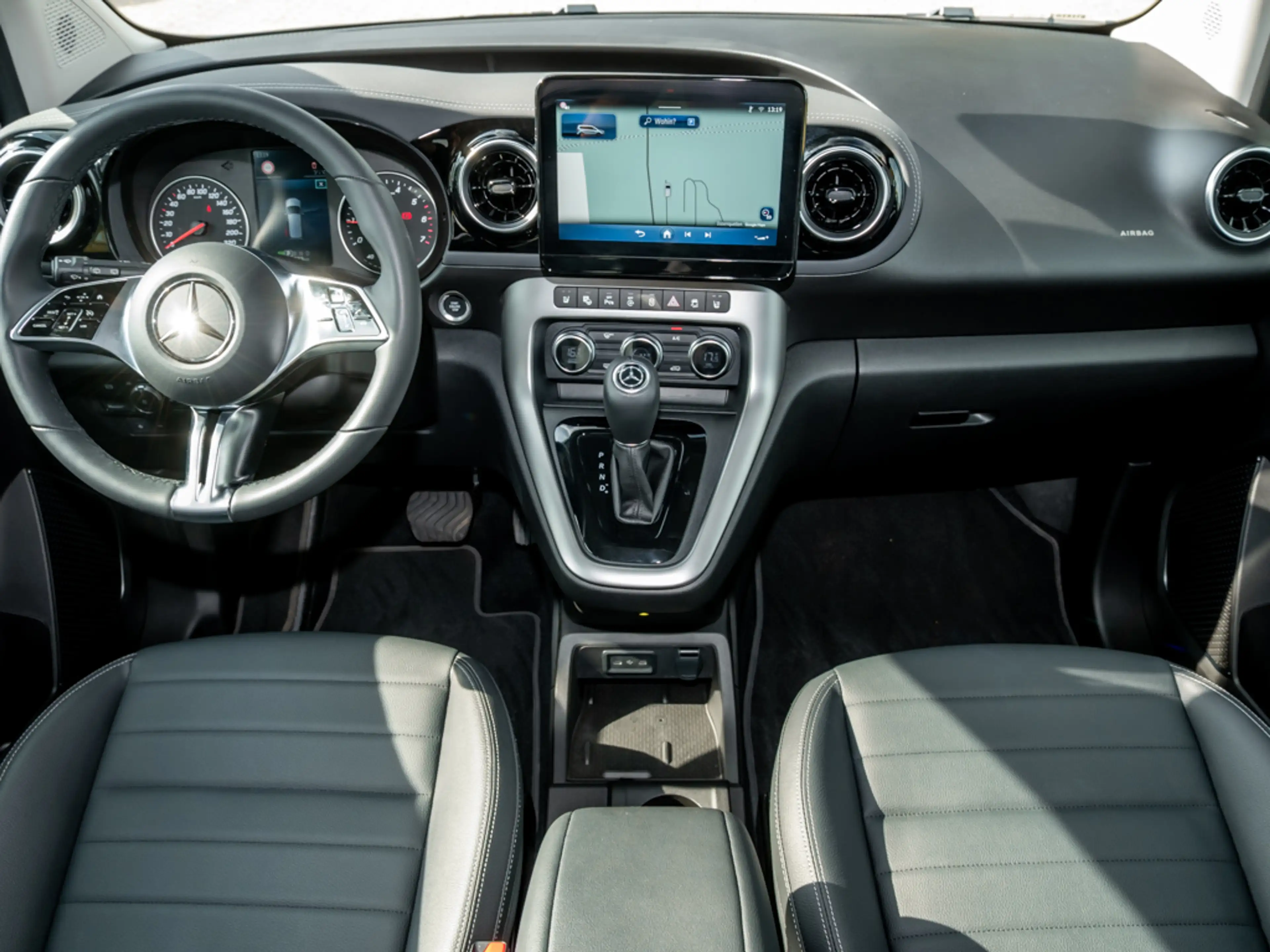 Mercedes-Benz T-Class T 180 PROGRESSIVE 5 SITZE 7G-TRONIC MBUX KAMERA — photo 14