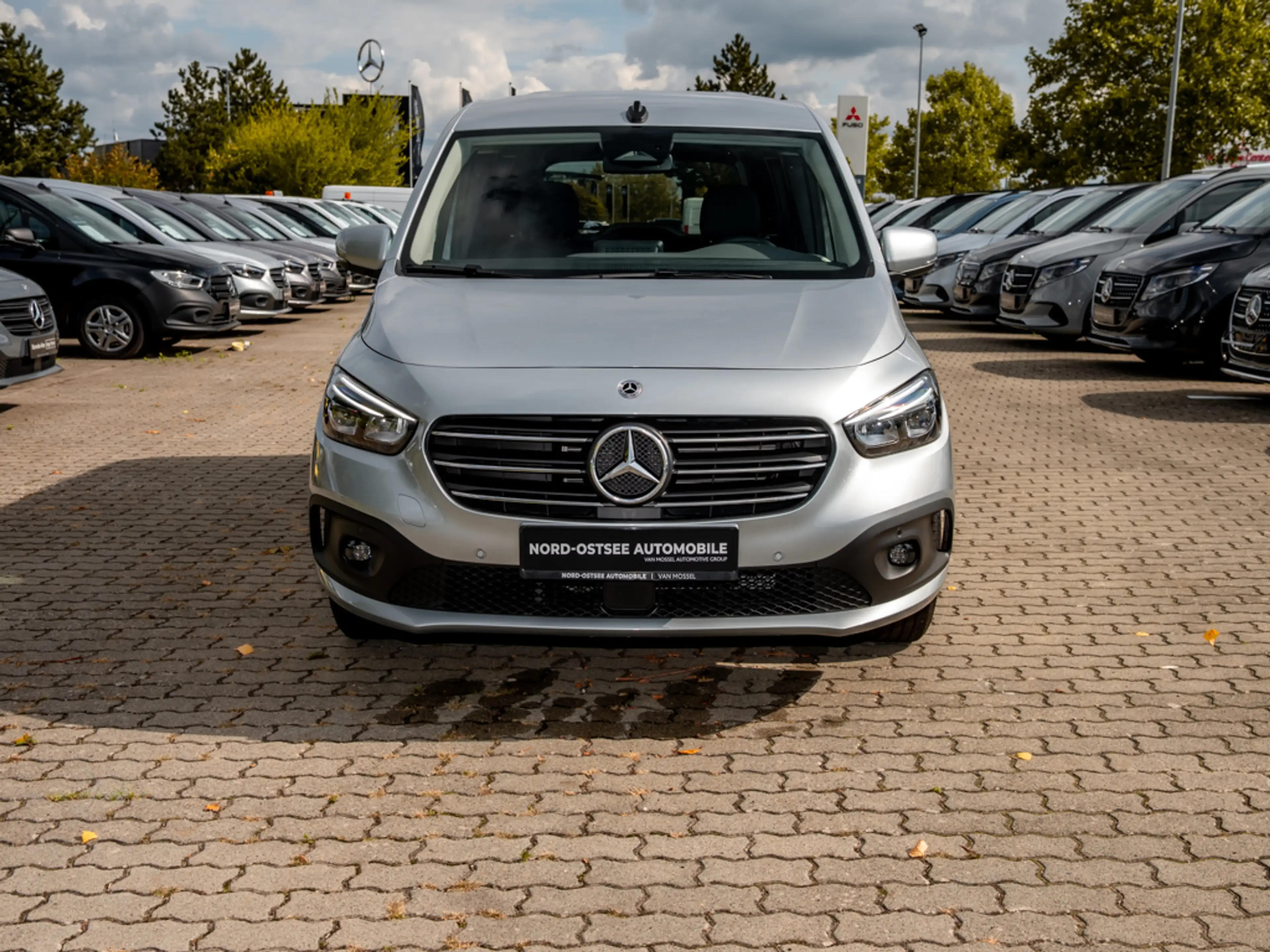 Mercedes-Benz T-Class T 180 PROGRESSIVE 5 SITZE 7G-TRONIC MBUX KAMERA — photo 4
