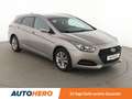 Hyundai i40 2.0 GDI Trend Aut.*NAVI*TEMPO*CAM*PDC* Beige - thumbnail 8