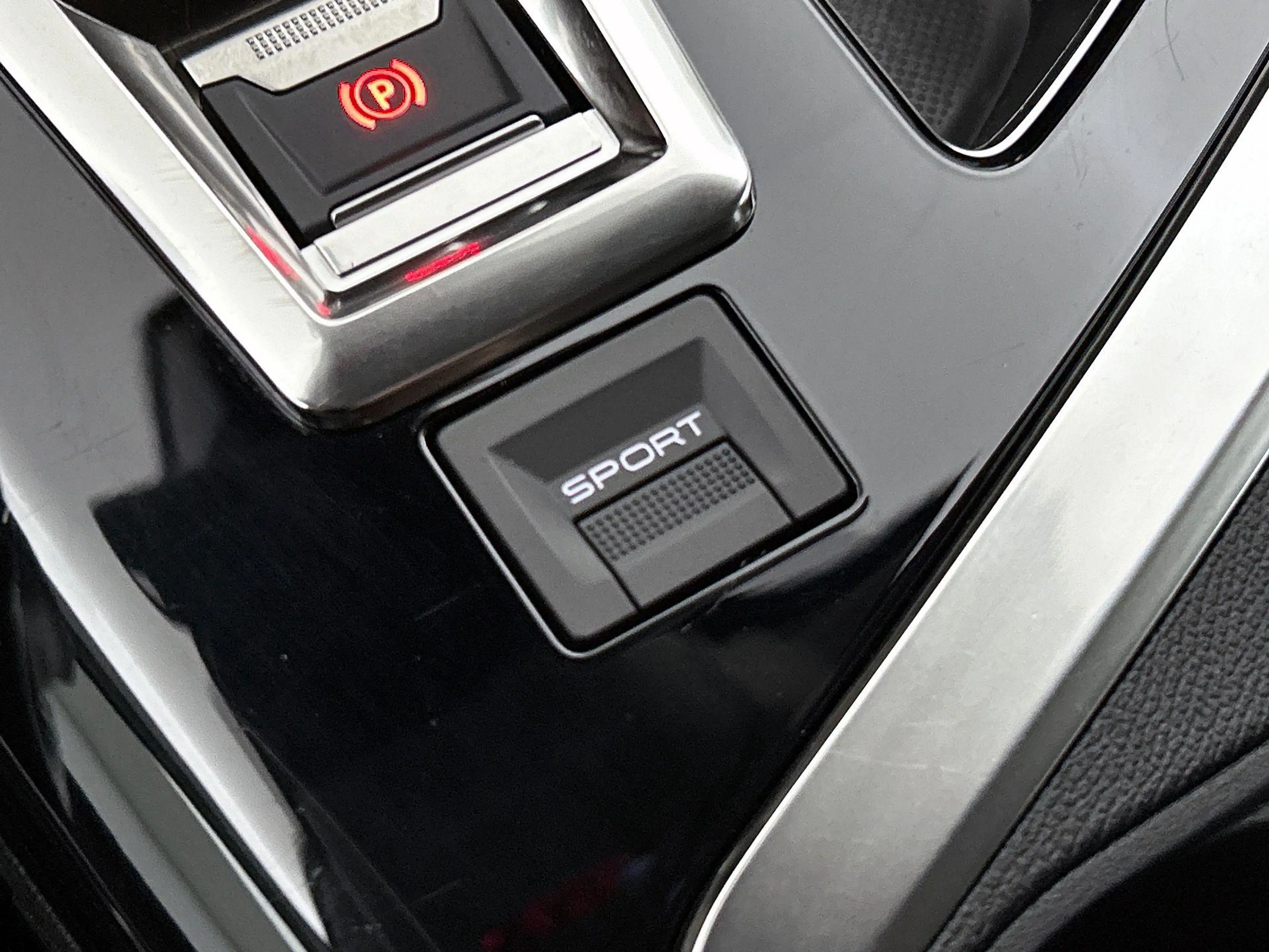 Peugeot 5008 1.2 PureTech Active Avantage | automaat | trekhaak — photo 9