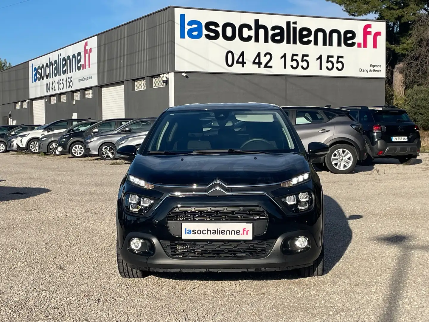 Citroen C3 PureTech 110 ch BVM6 Max + caméra recul + clé mains-libres + gps + peinture métallisée Noir - 2