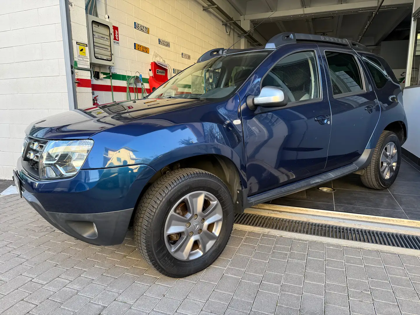Dacia Duster UNICO PROPRIETARIO FRIZIONE NUOVA Blu/Azzurro - 2