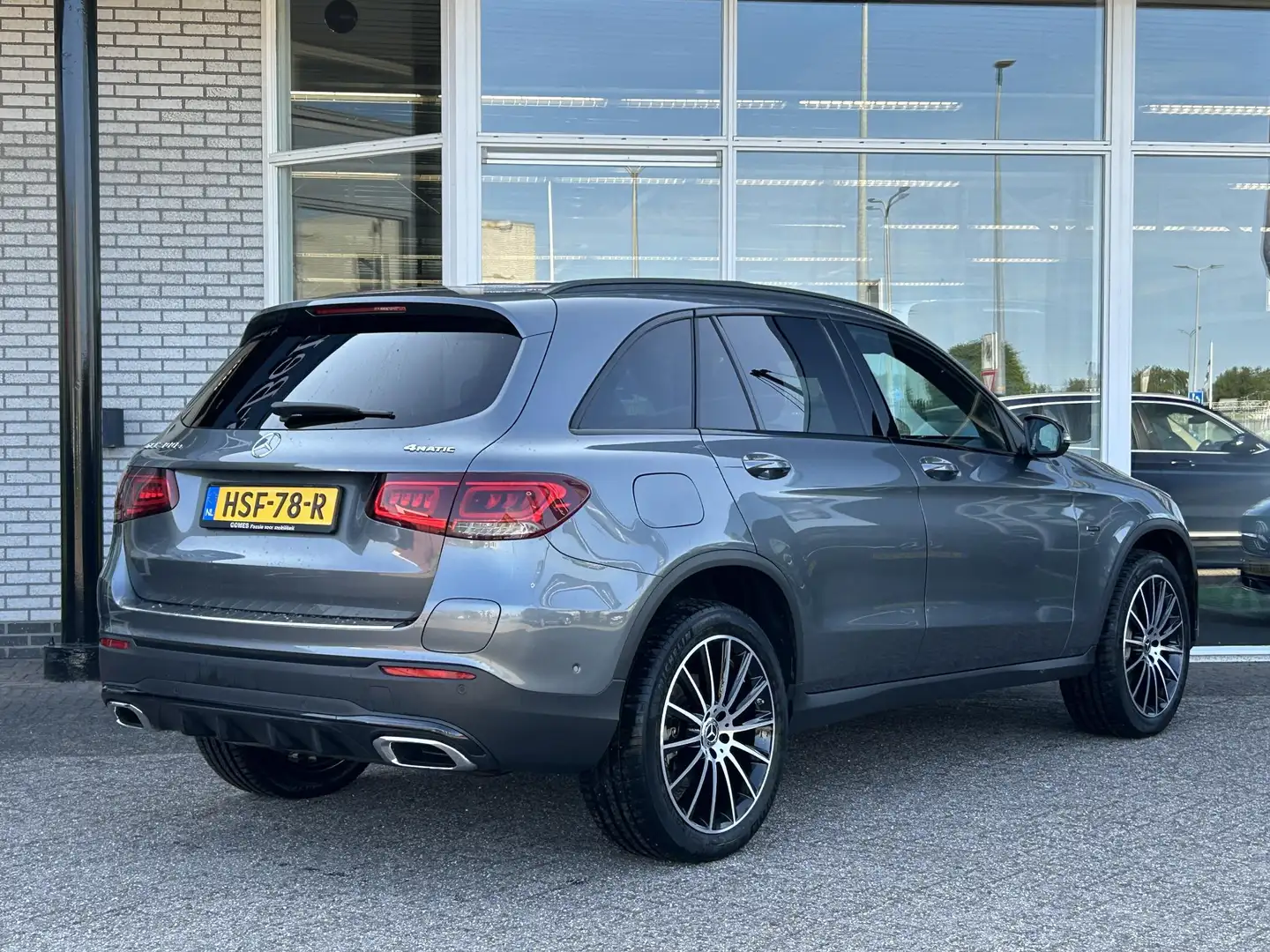 Mercedes-Benz GLC 300 300e 4MATIC AMG | Panoramadak | Distronic Gris - 2