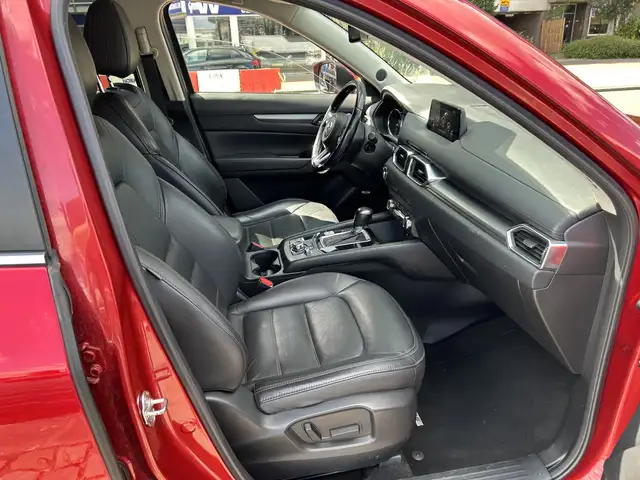 Mazda CX-5 view 3