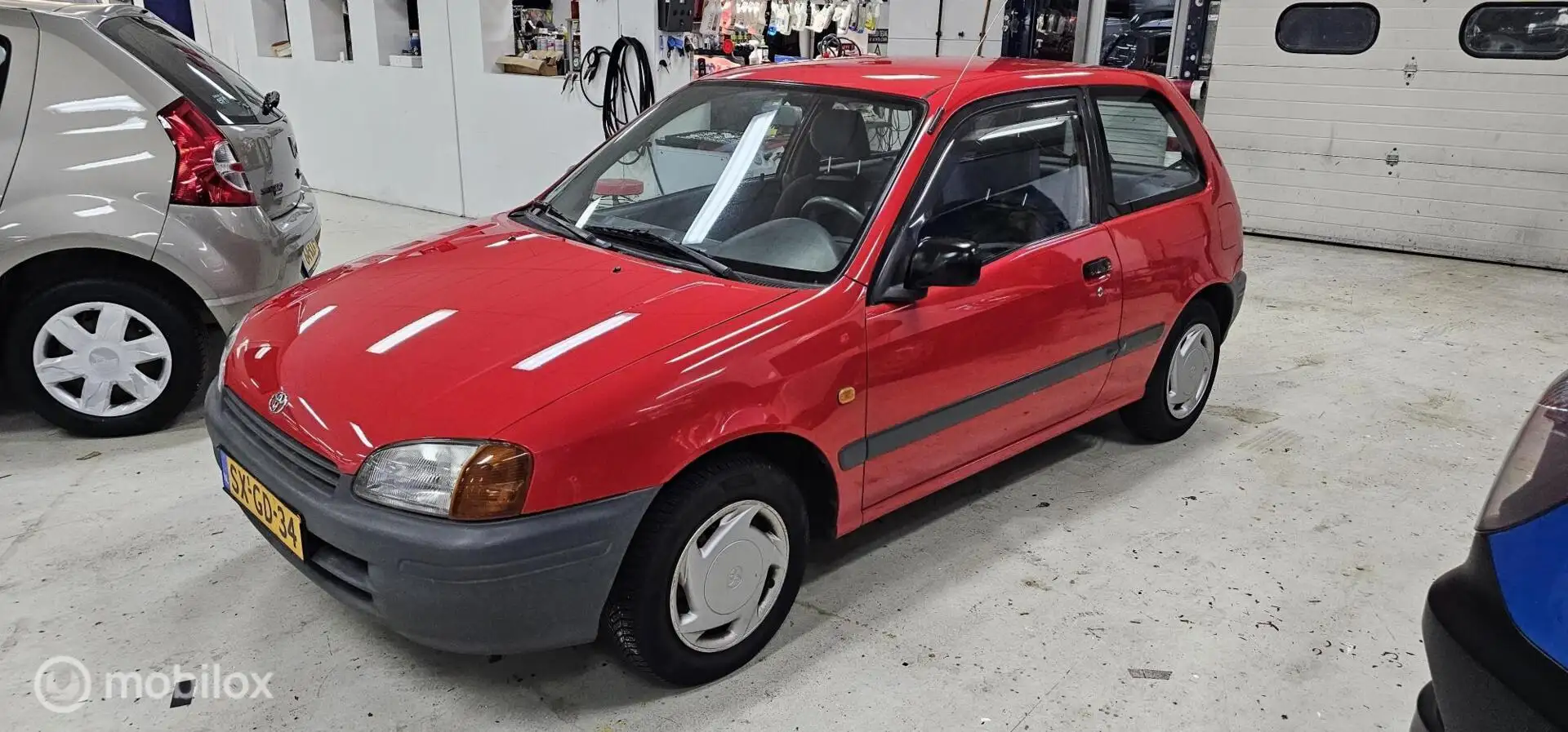 Toyota Starlet 1.3-16V GLi GTSi 1998 Trekhaak Rot - 2