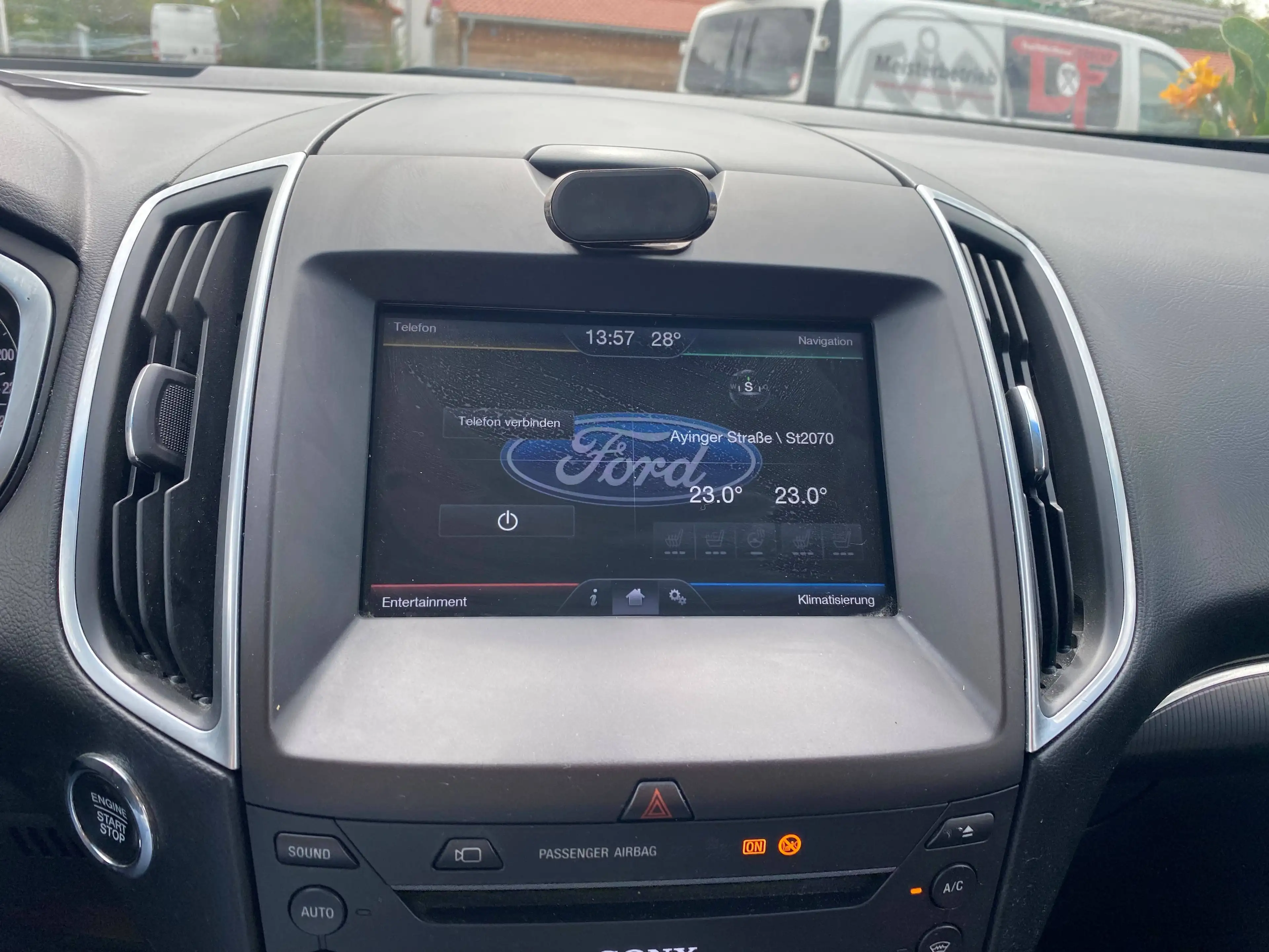 Ford Edge Titanium 4x4 — photo 9